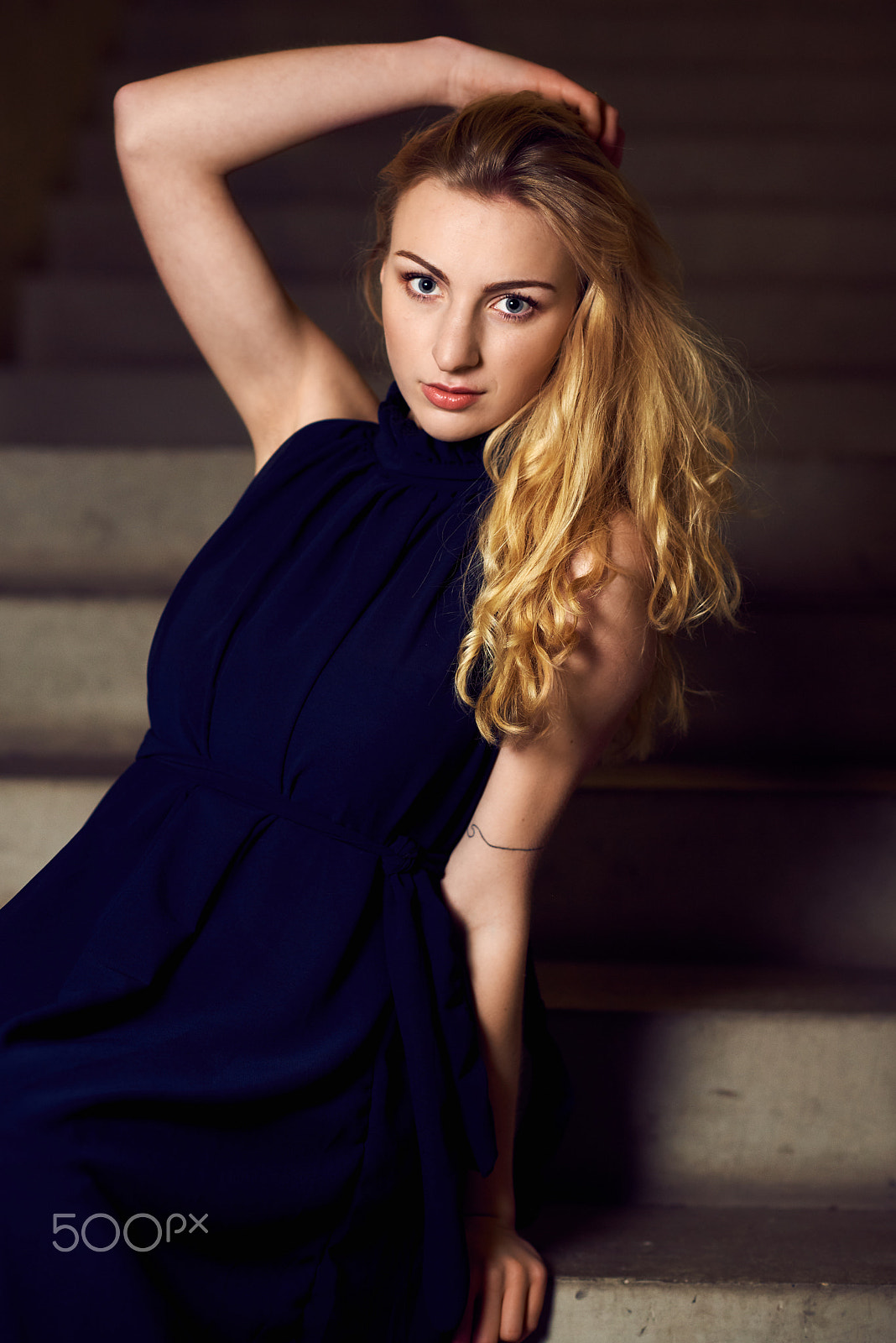 Nikon AF-S Nikkor 85mm F1.4G sample photo. Zuzana and stairs #4 photography