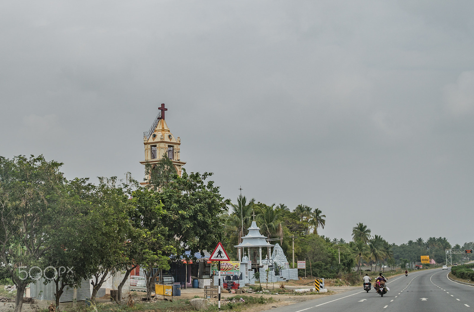 Sony a6500 + Sigma 30mm F2.8 EX DN sample photo. Bangalore to pondicherry photography