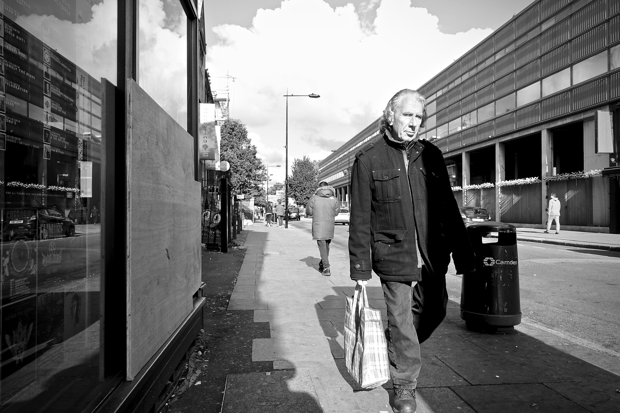 Sony Cyber-shot DSC-RX100 IV + Sony 24-70mm F1.8-2.8 sample photo. Camden town, london, uk. photography