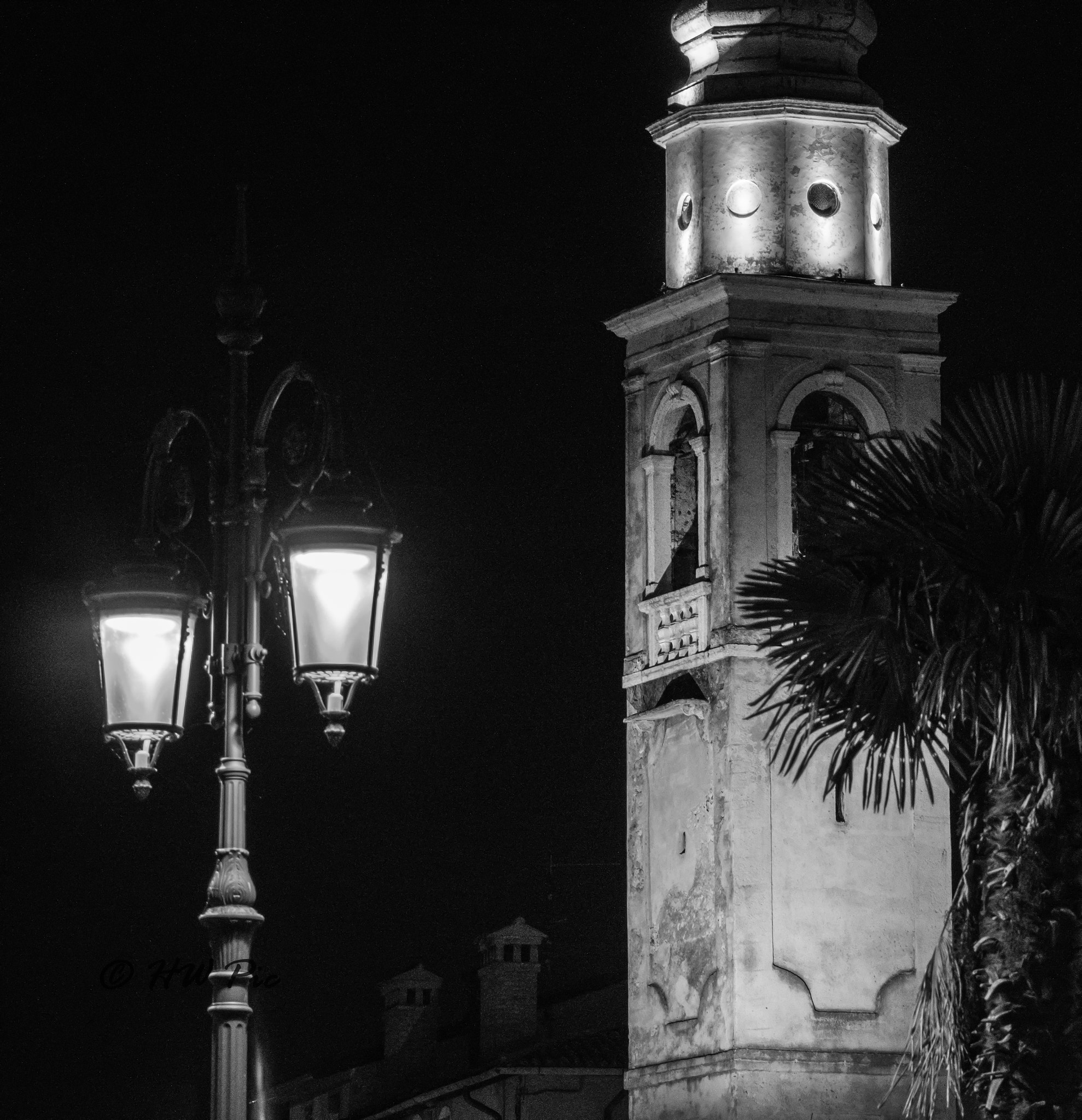 Olympus OM-D E-M1 sample photo. Italien church by night photography