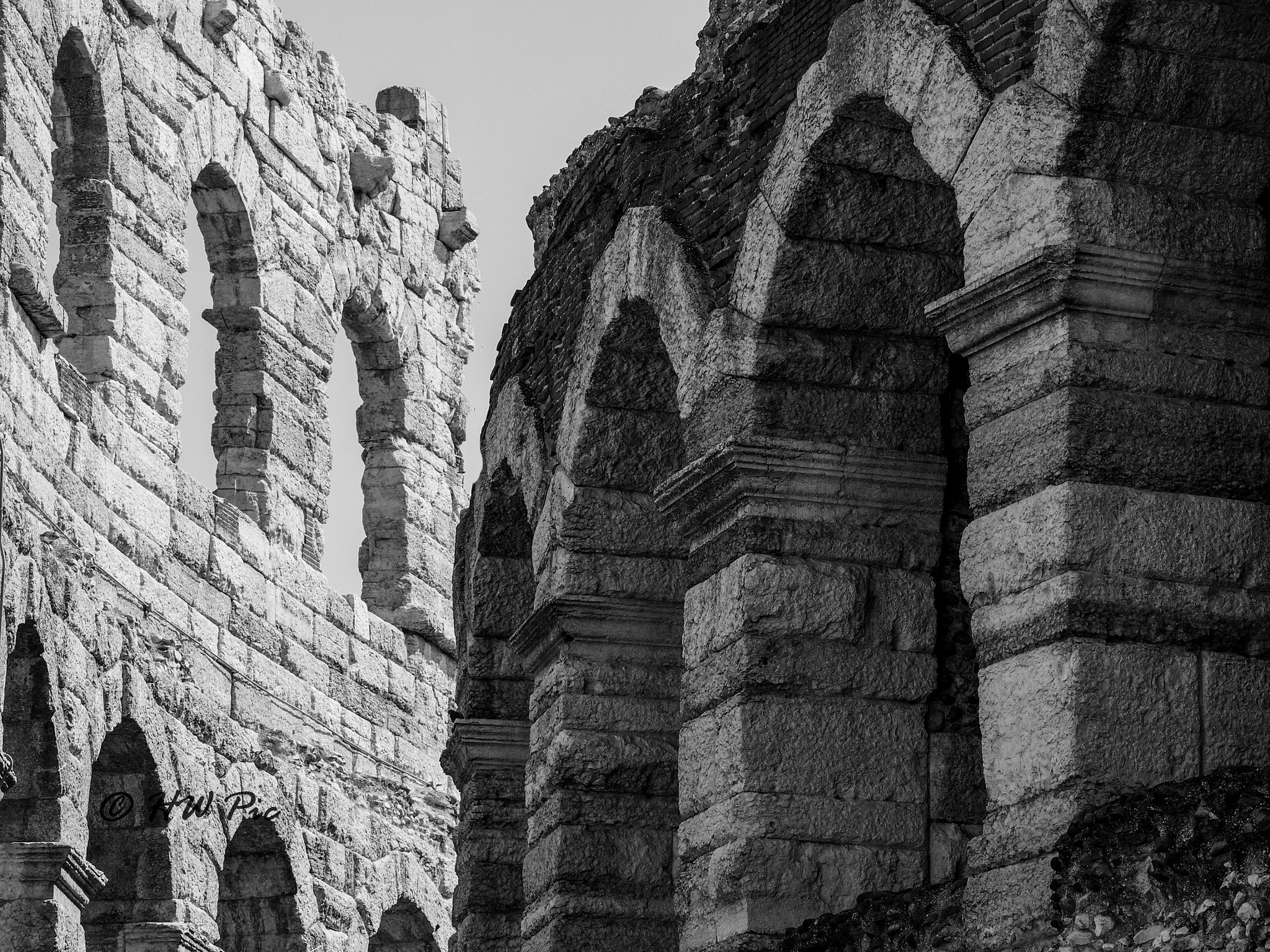 Olympus OM-D E-M1 sample photo. Arena di verona photography
