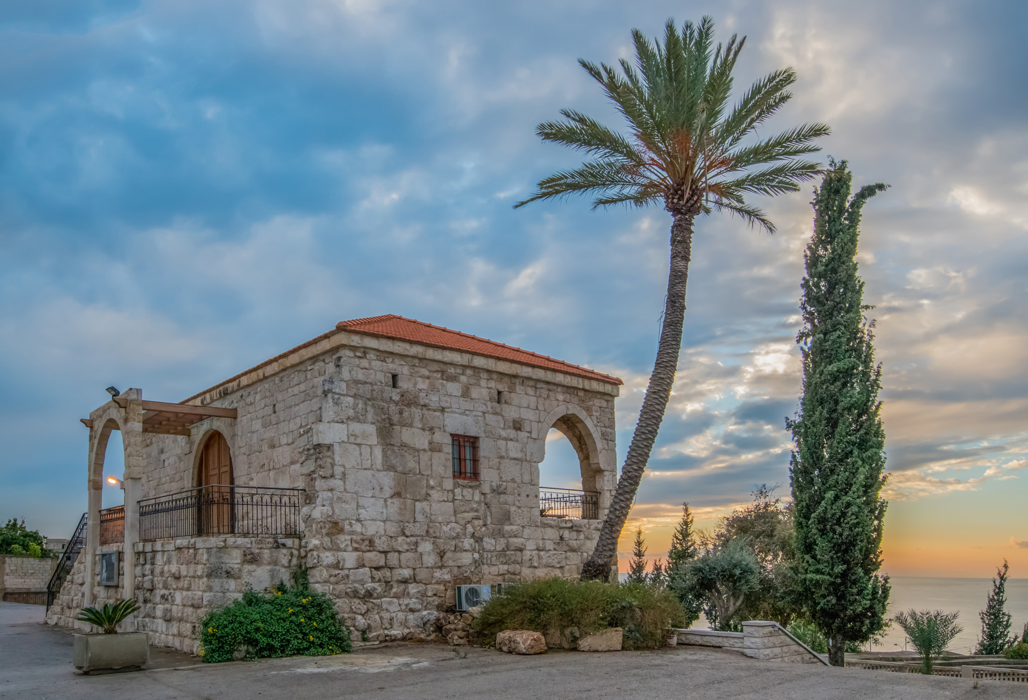 Nikon D5500 + Sigma 10-20mm F3.5 EX DC HSM sample photo. Old house, lebanon photography