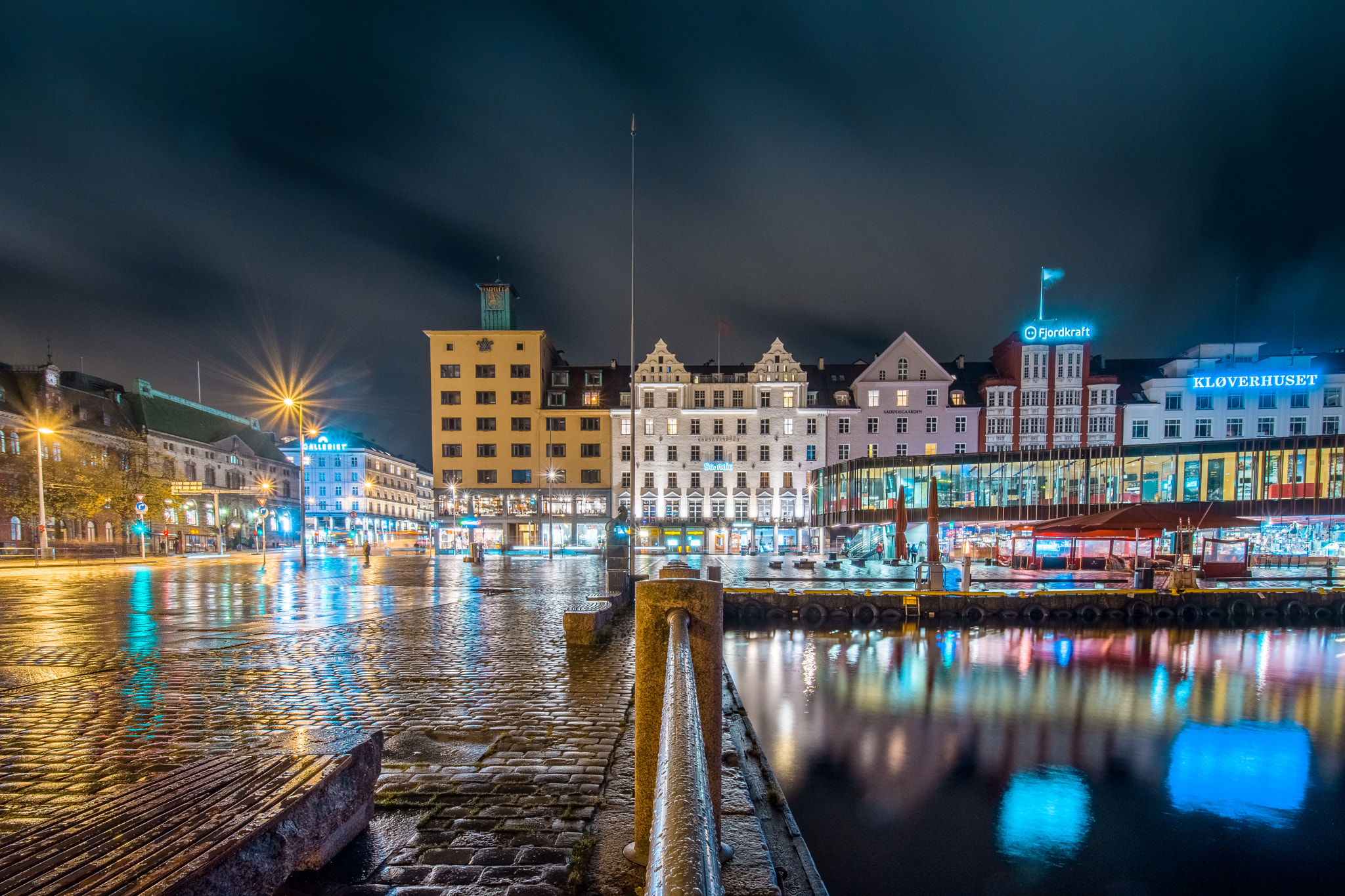 Nikon D7200 sample photo. The fish market by night photography