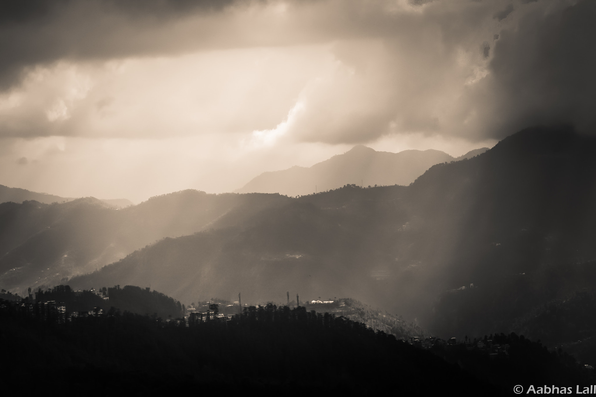 Canon EOS 1000D (EOS Digital Rebel XS / EOS Kiss F) sample photo. Dark summit photography