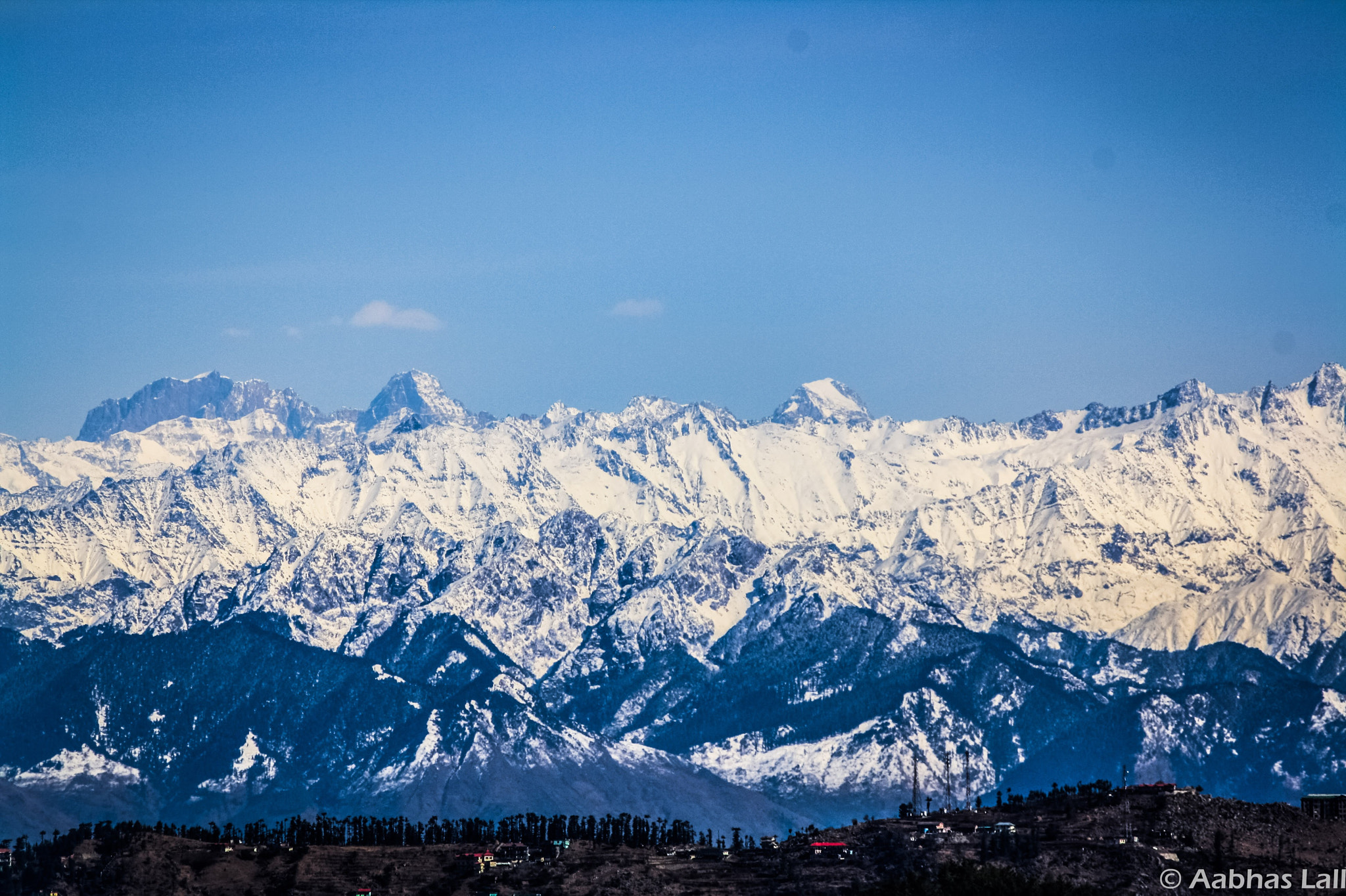 Canon EOS 1000D (EOS Digital Rebel XS / EOS Kiss F) sample photo. Snow peeks photography