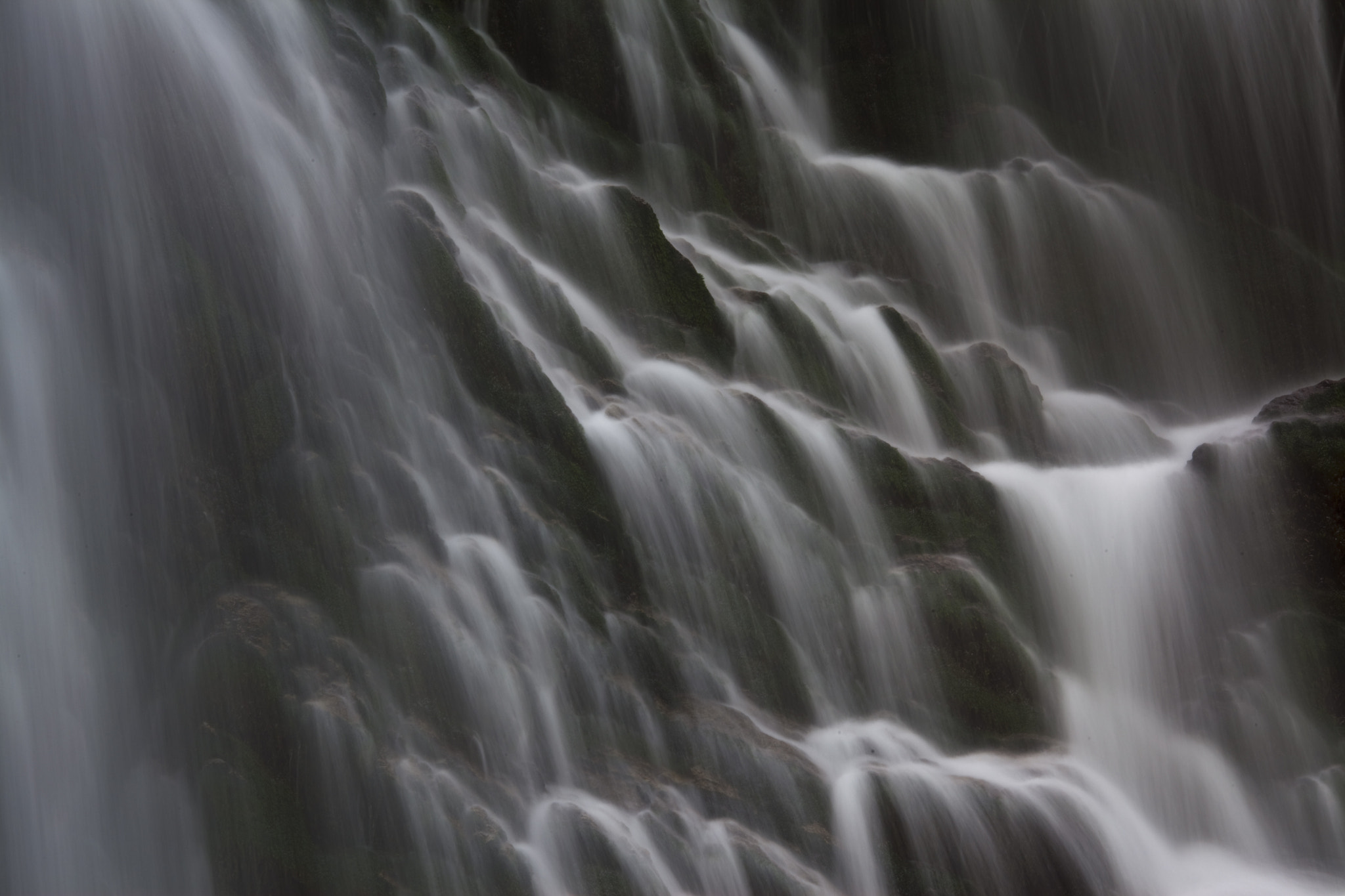 EF28-70mm f/2.8L USM sample photo. Waterfall close-up photography