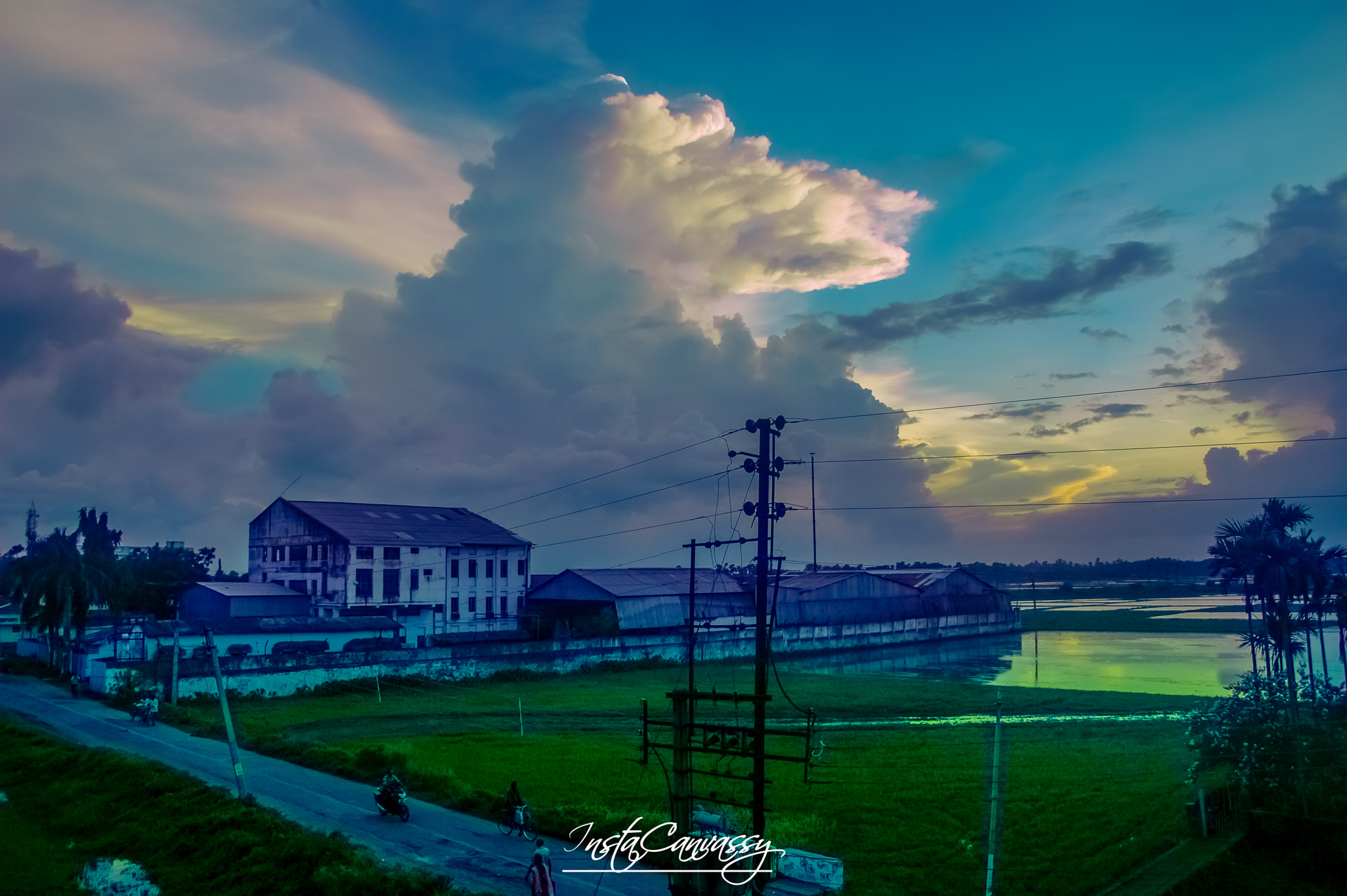 Nikon D200 sample photo. Clouds play photography