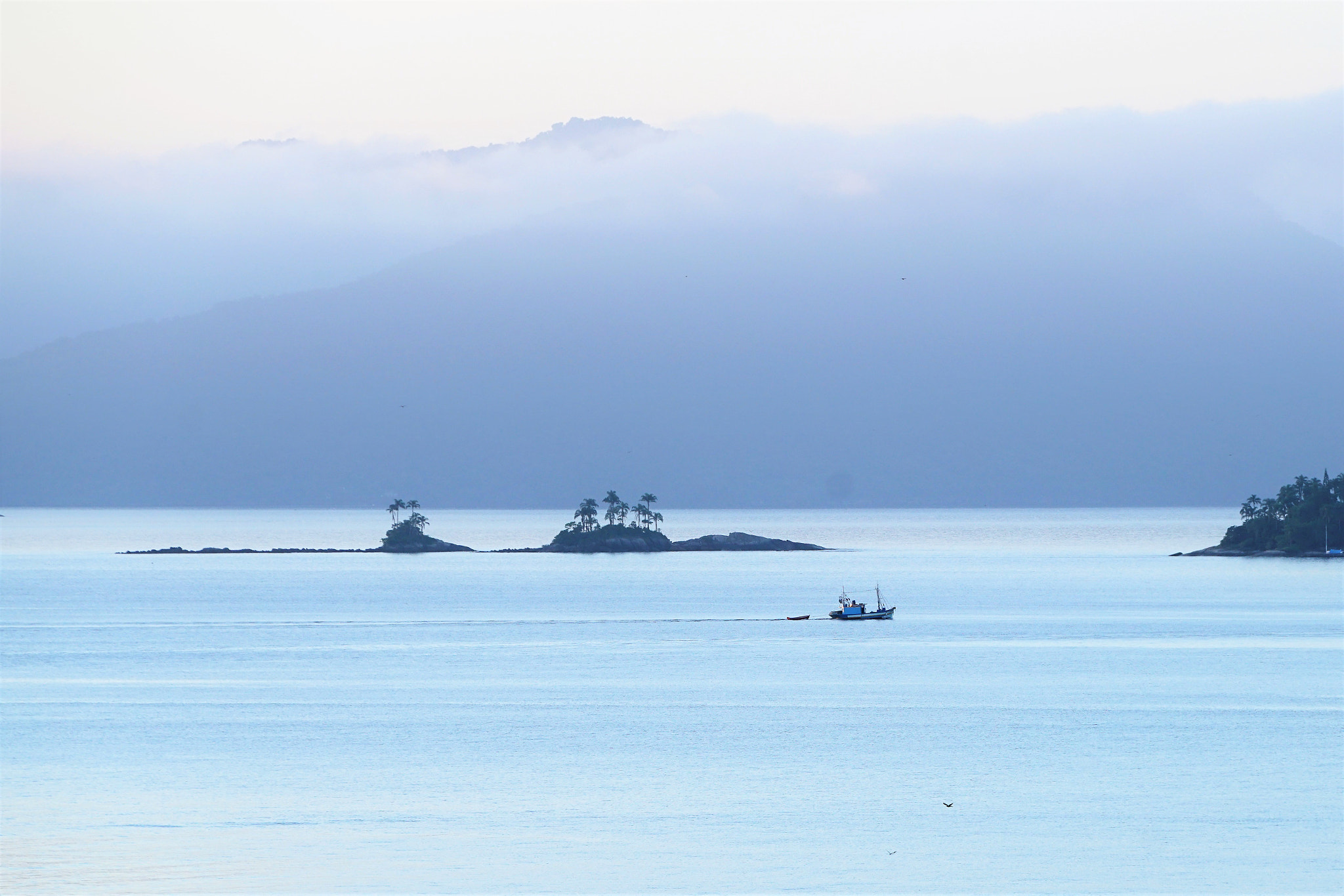 Sony a7R II + Sony FE 70-200mm F4 G OSS sample photo. Angra morning islands & fishing boat photography