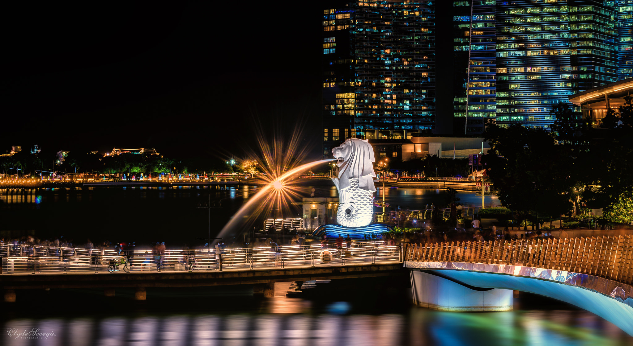 Nikon D810 + Sigma 24-105mm F4 DG OS HSM Art sample photo. Merlion photography