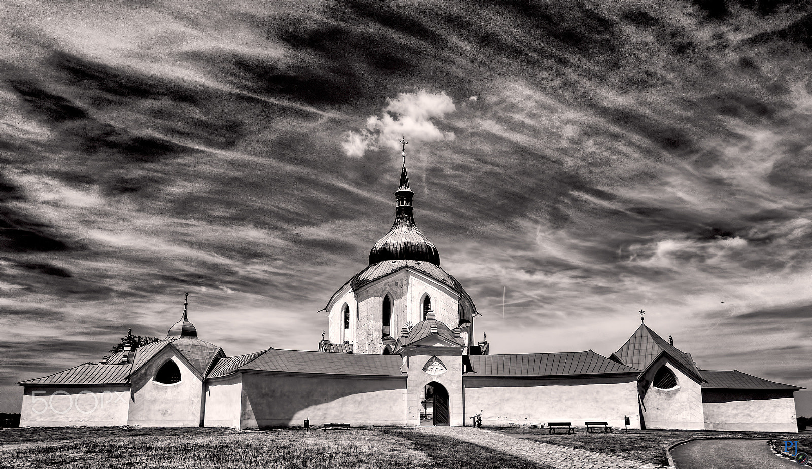 Sigma 17-50mm F2.8 EX DC OS HSM sample photo. Santini v bw ...2. photography