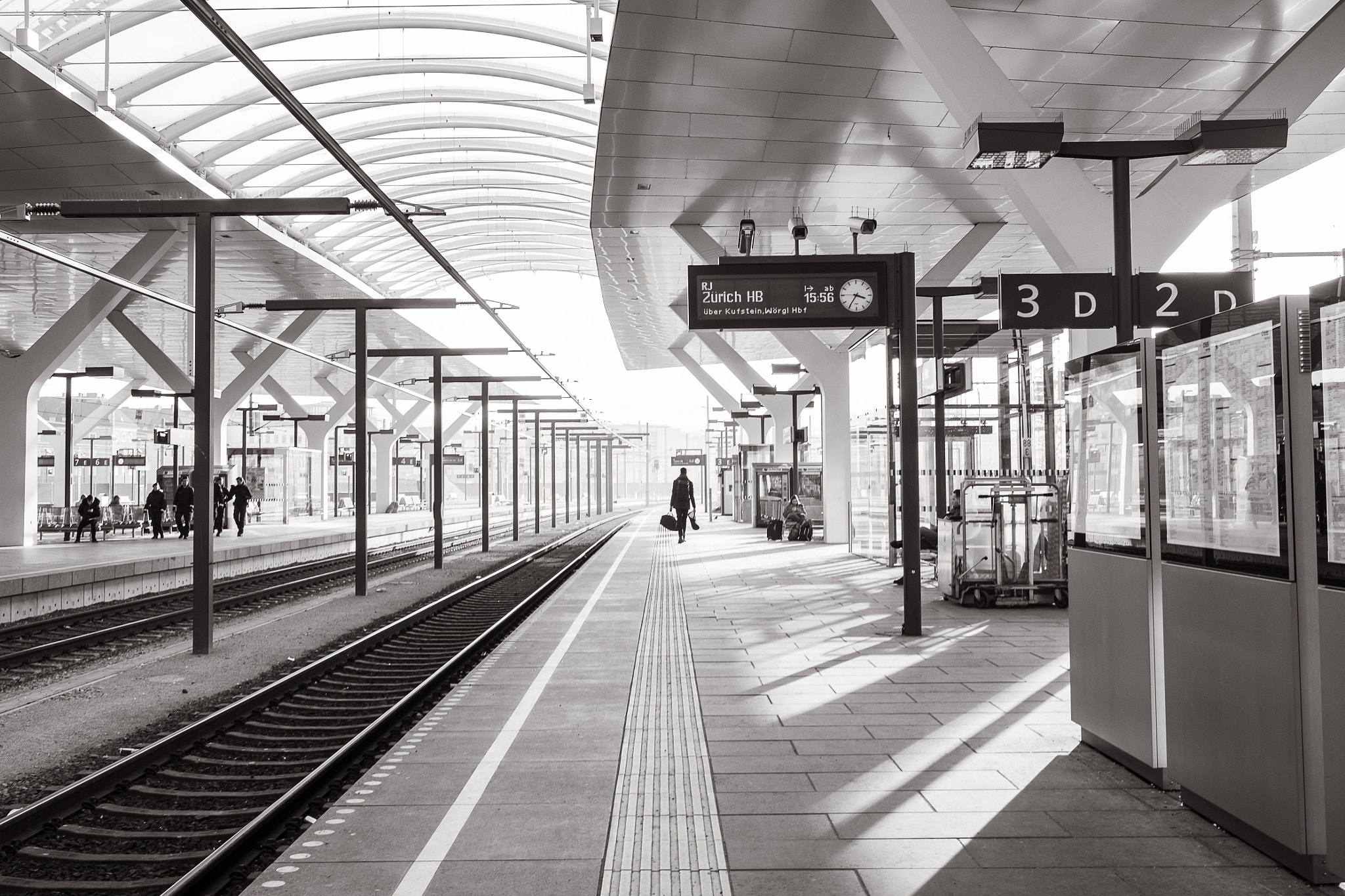Fujifilm X-T10 + Fujifilm XF 23mm F1.4 R sample photo. On the way... photography
