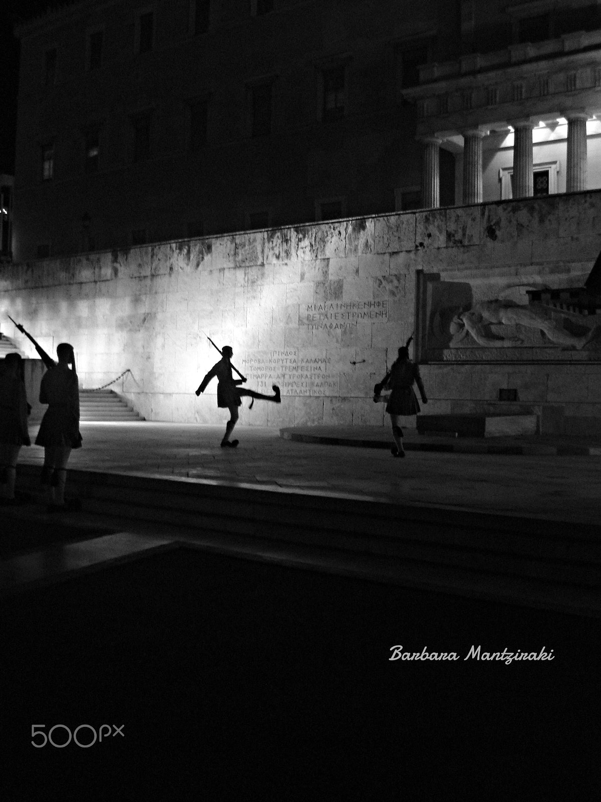 Sony DSC-W35 sample photo. Tomb of the unknown soldier photography