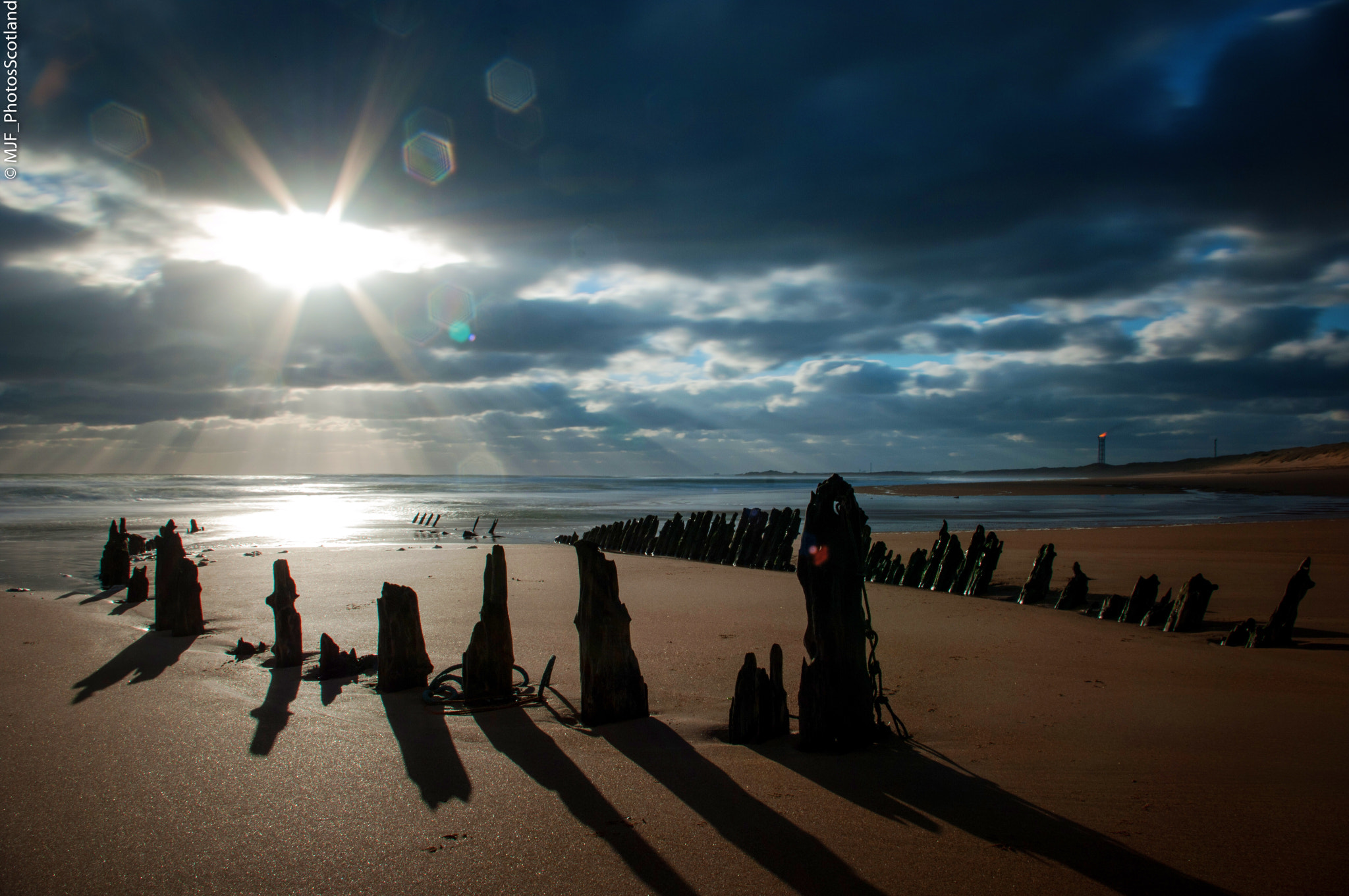 Samsung NX 20-50mm F3.5-5.6 ED sample photo. Wreck seascape photography