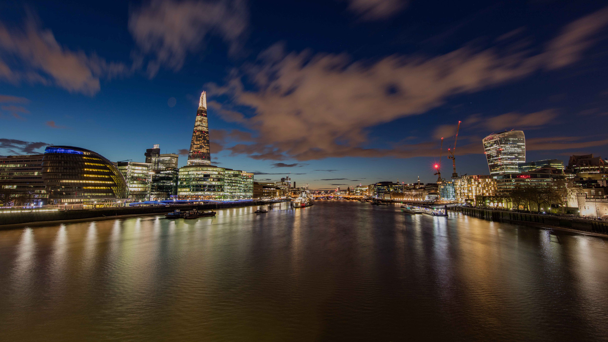 Canon EF 11-24mm F4L USM sample photo. Night view of london photography