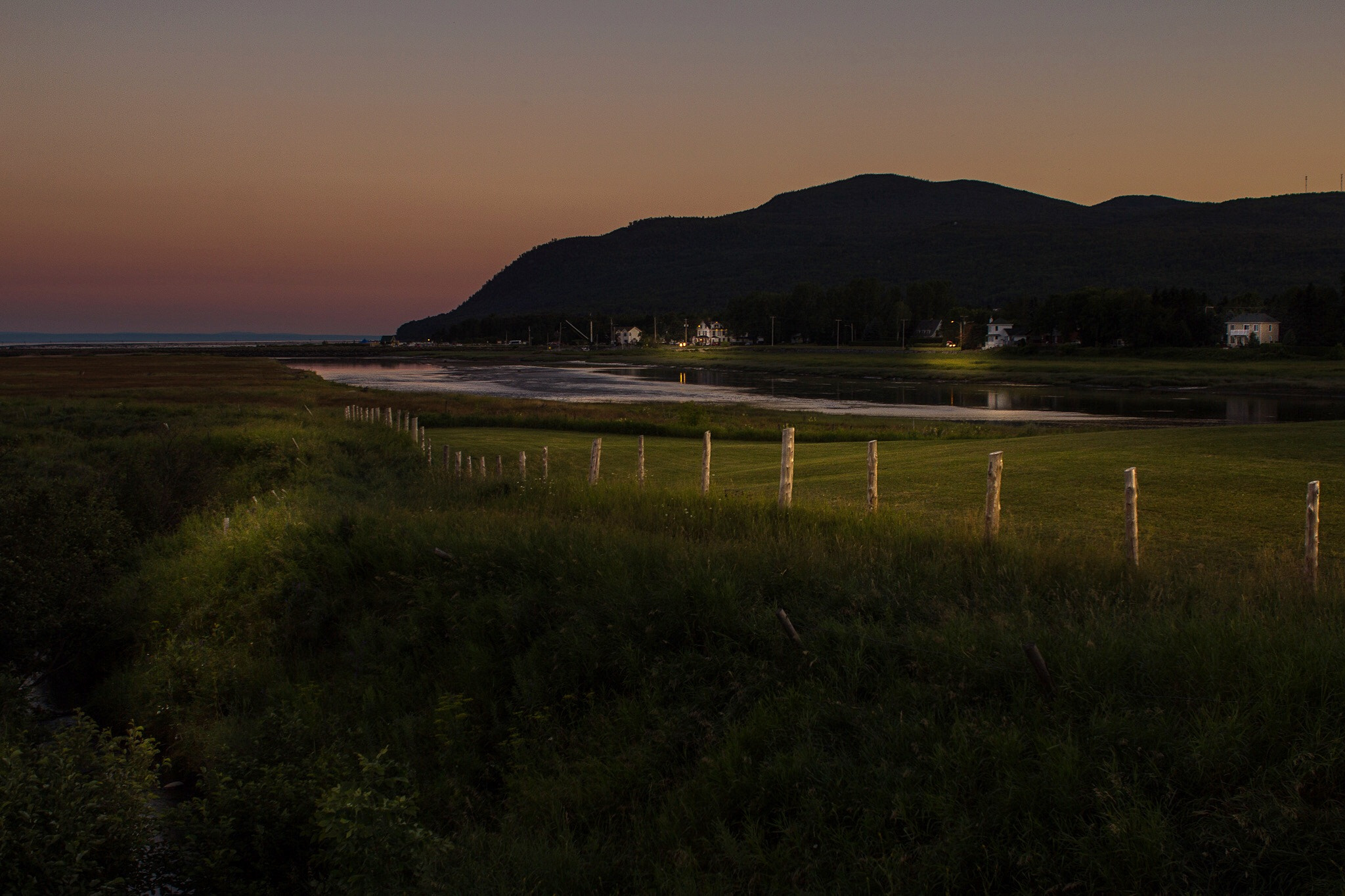 Canon EF 28mm F2.8 sample photo. Charlevoix sundown photography