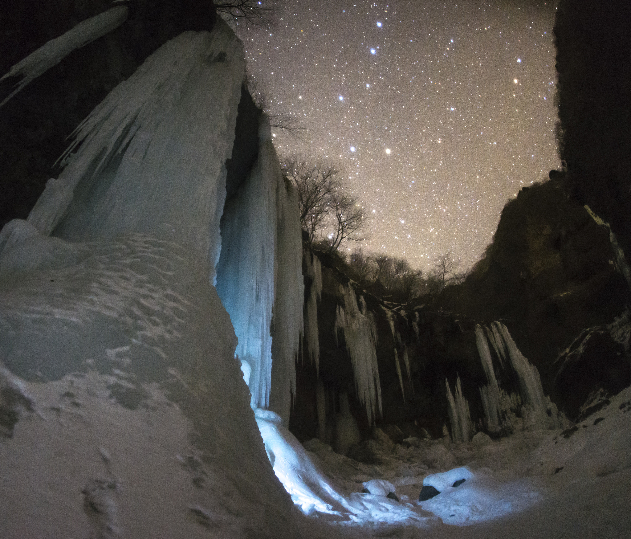 Nikon D610 + Sigma 15mm F2.8 EX DG Diagonal Fisheye sample photo. Ice palace photography