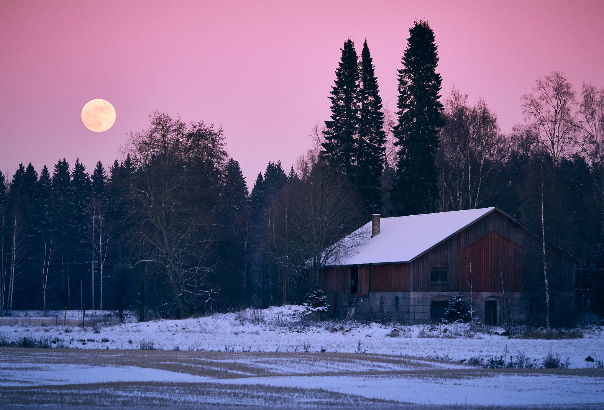 Olympus OM-D E-M5 II + Olympus M.Zuiko Digital ED 40-150mm F2.8 Pro sample photo. Countryside full moon scenery photography