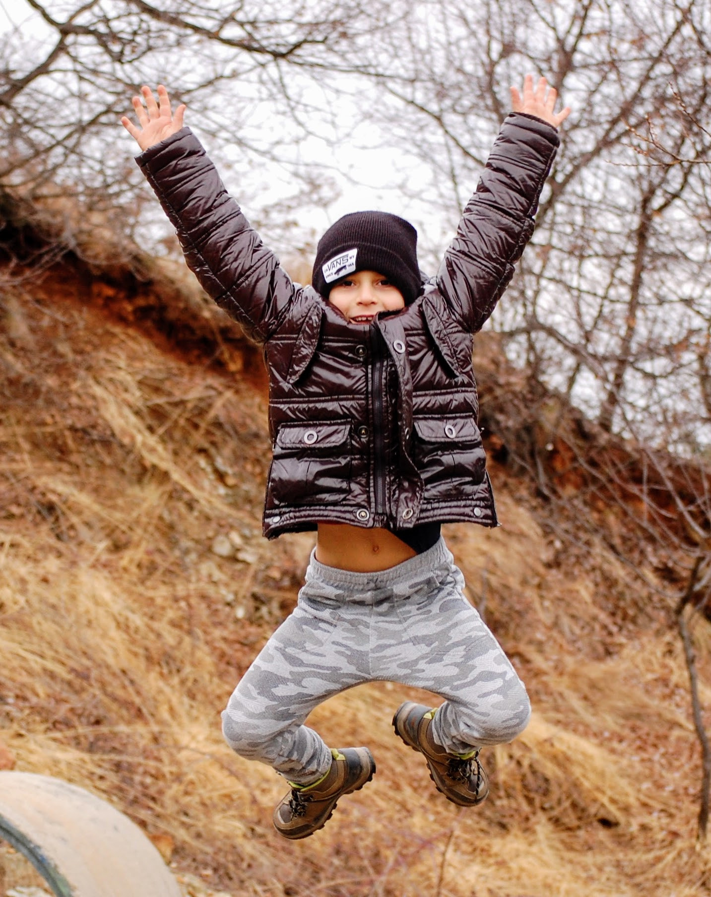 Nikon D40 sample photo. My child jumps photography