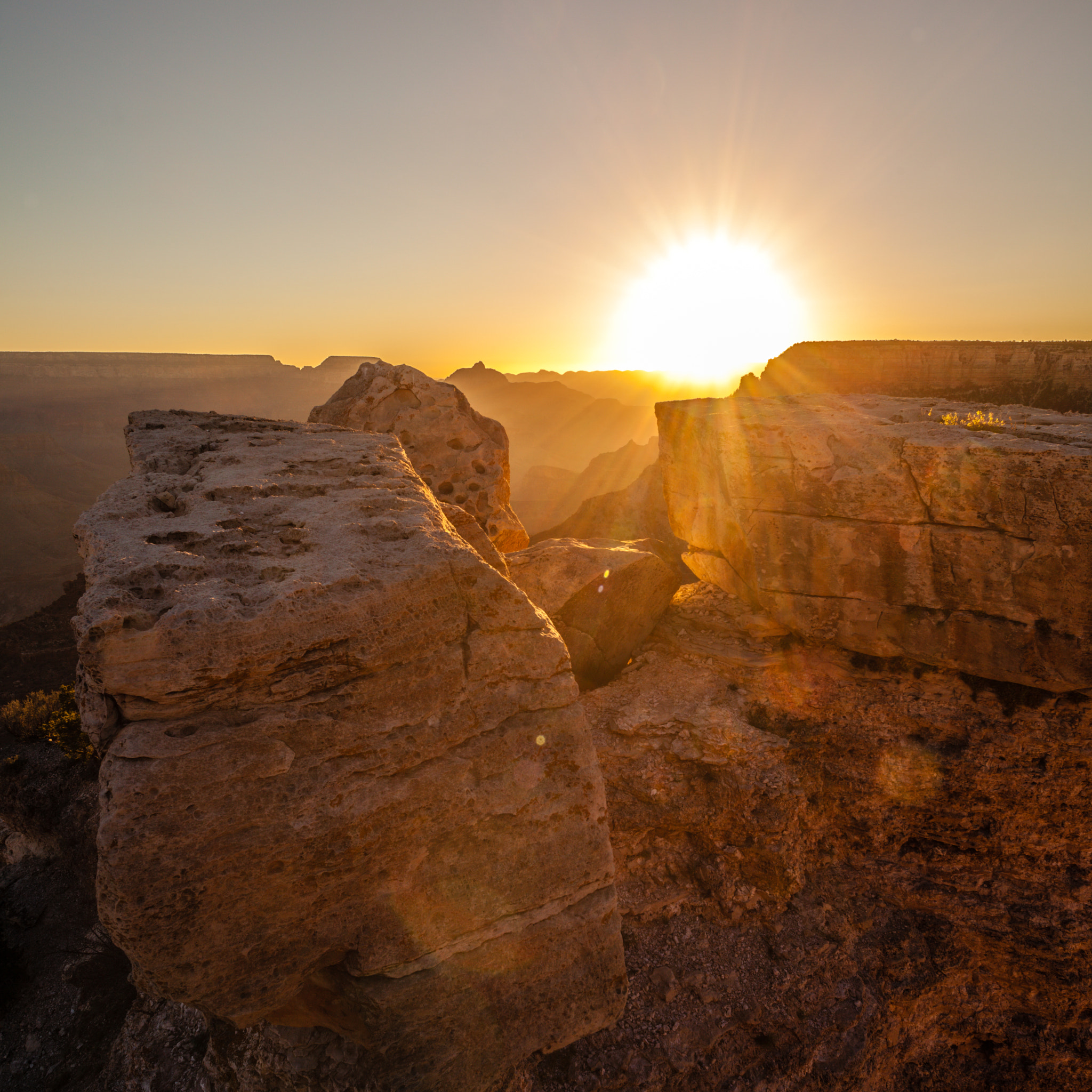 Canon EOS 5D Mark II sample photo. Sunrise in the grand canyon photography