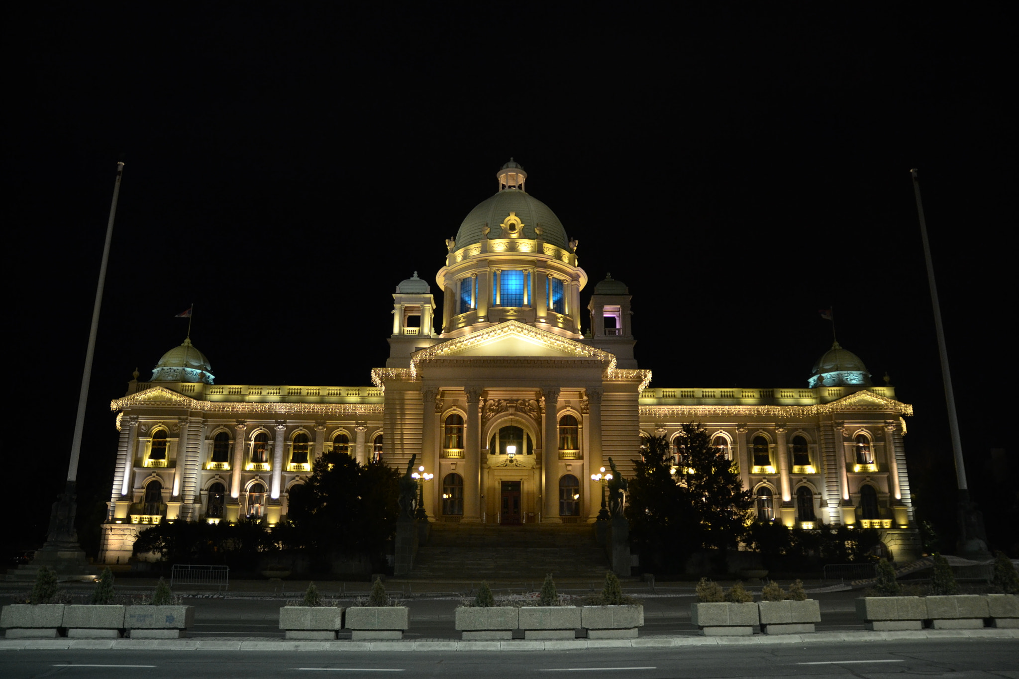 Nikon D3100 + Sigma 17-70mm F2.8-4 DC Macro OS HSM sample photo. One night in belgrade photography