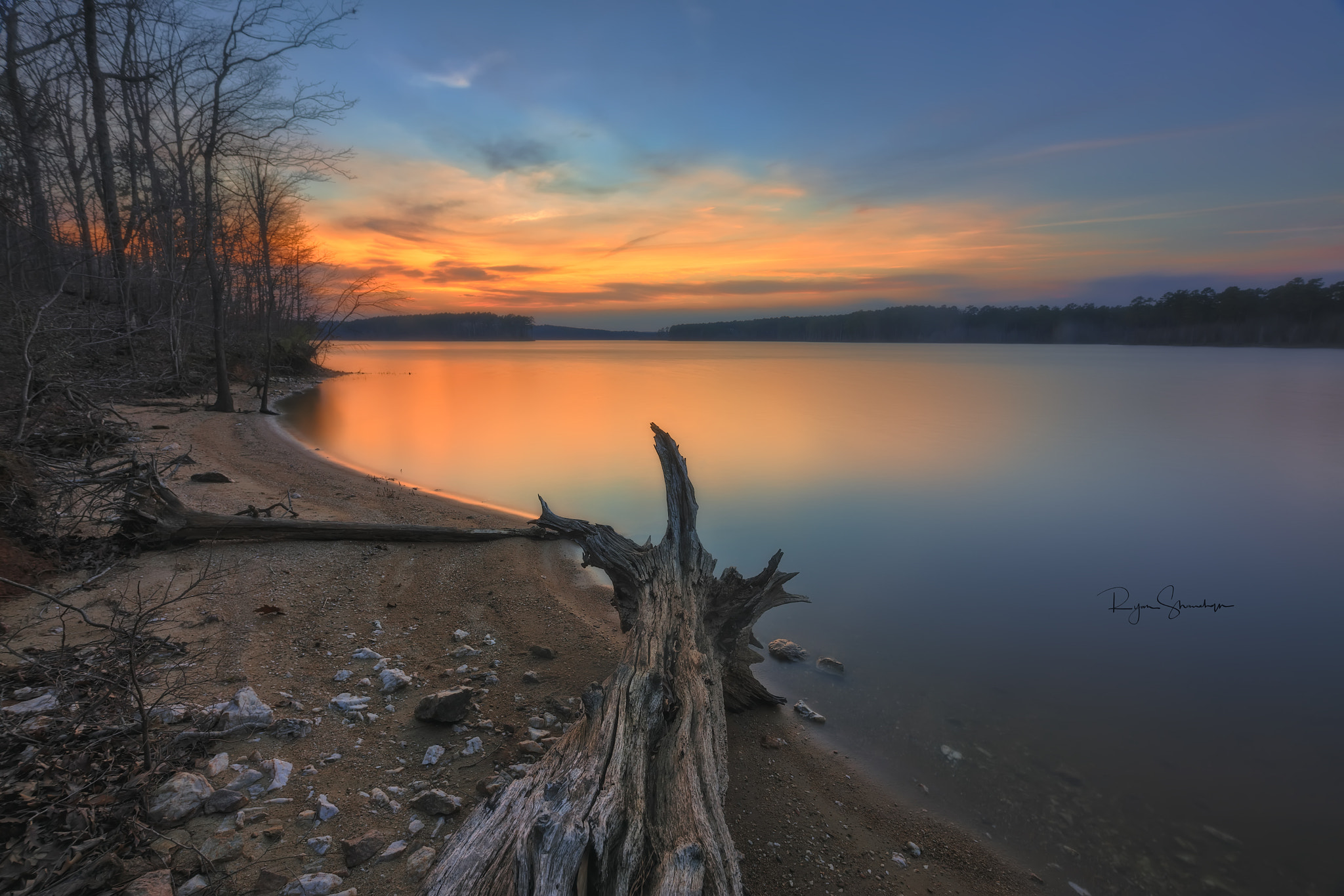 Canon EOS 5DS R sample photo. Straddling the light photography
