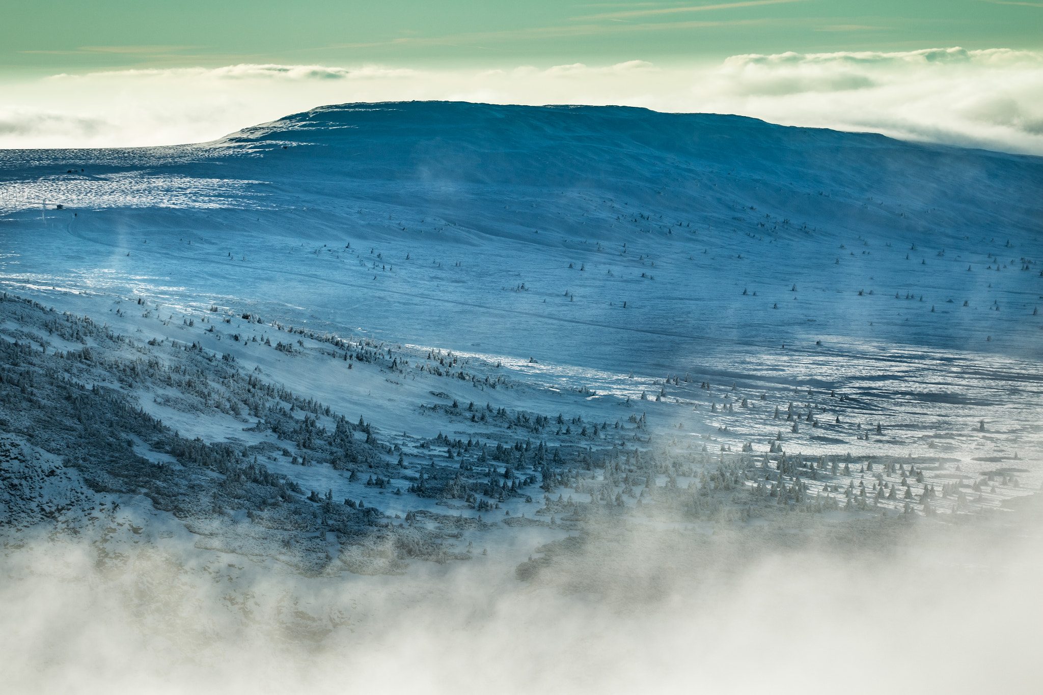 Canon EF 70-300mm F4-5.6L IS USM sample photo. Rising clouds photography
