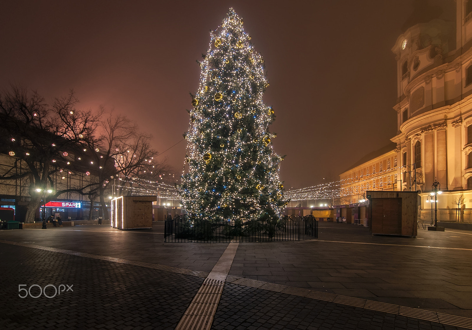 Nikon D90 + Tokina AT-X Pro 11-16mm F2.8 DX II sample photo. Christmas tree in eger photography