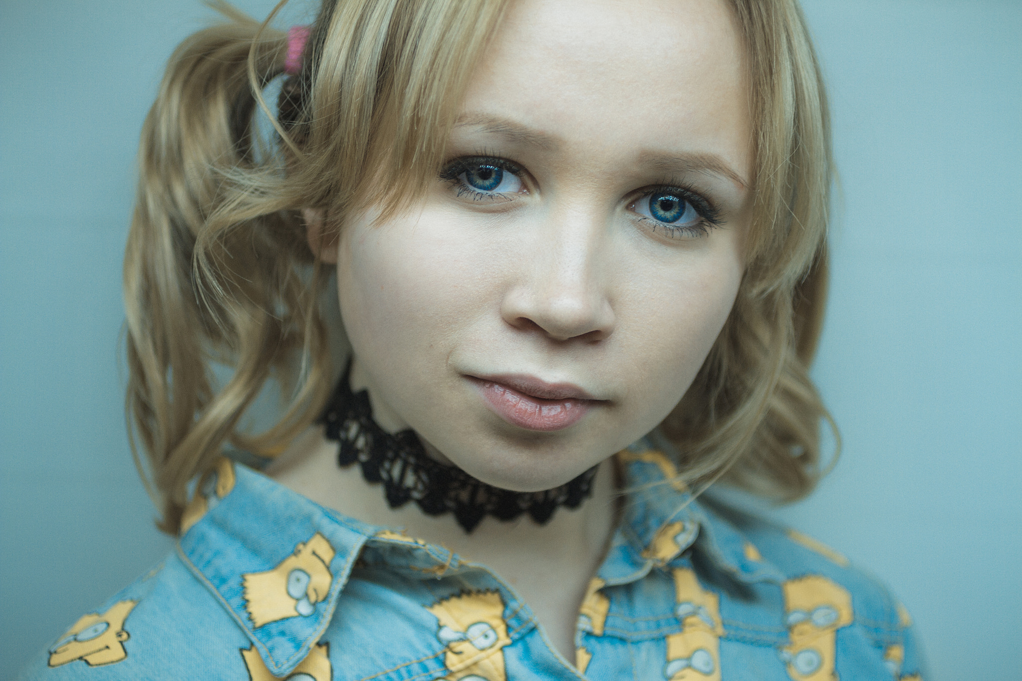 Canon EF 50mm F2.5 Macro sample photo. Portrait of a girl. photography