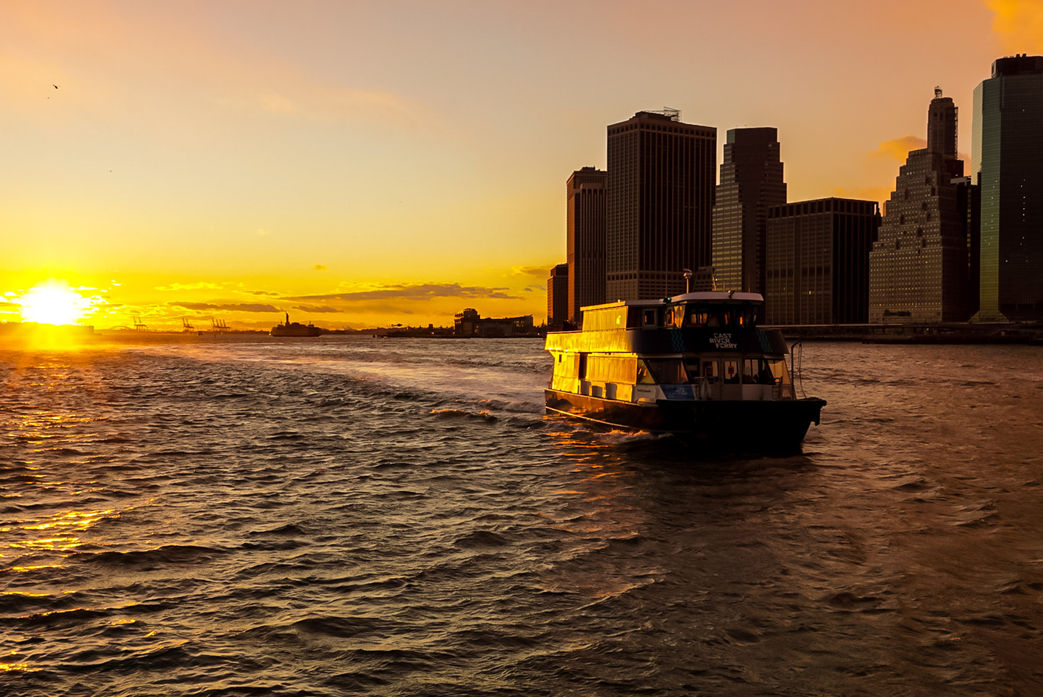 Sony Sonnar T* E 24mm F1.8 ZA sample photo. Sunset photography