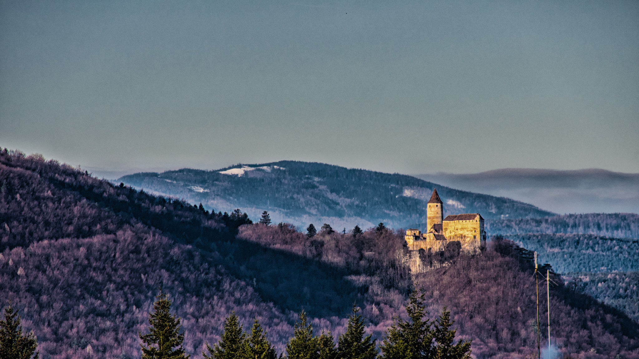 Tamron 14-150mm F3.5-5.8 Di III sample photo. Castle seebenstein photography