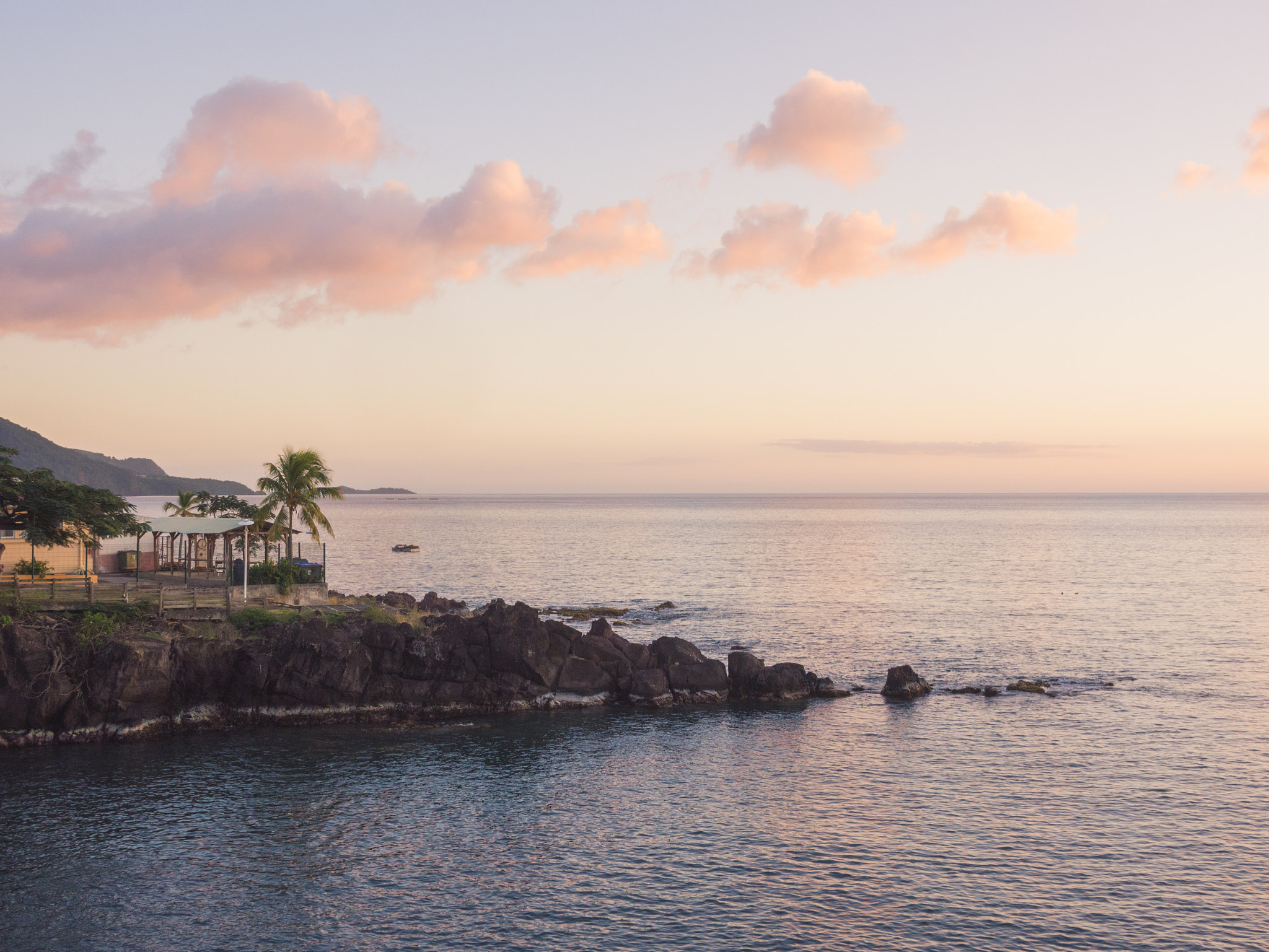 Panasonic Lumix G X Vario 12-35mm F2.8 ASPH Power OIS sample photo. Pastel sunset photography