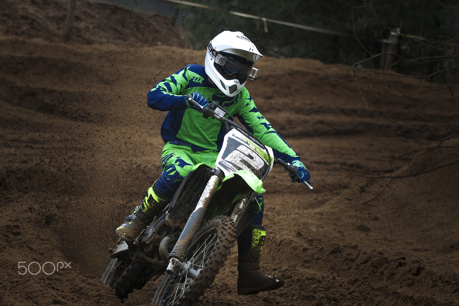 Canon EOS 700D (EOS Rebel T5i / EOS Kiss X7i) + Canon EF 70-200mm F4L USM sample photo. Motor cross budel photography