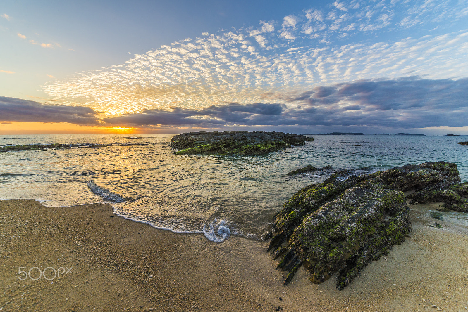 Nikon D600 + Sigma 12-24mm F4.5-5.6 II DG HSM sample photo. Okinawa sunrise photography