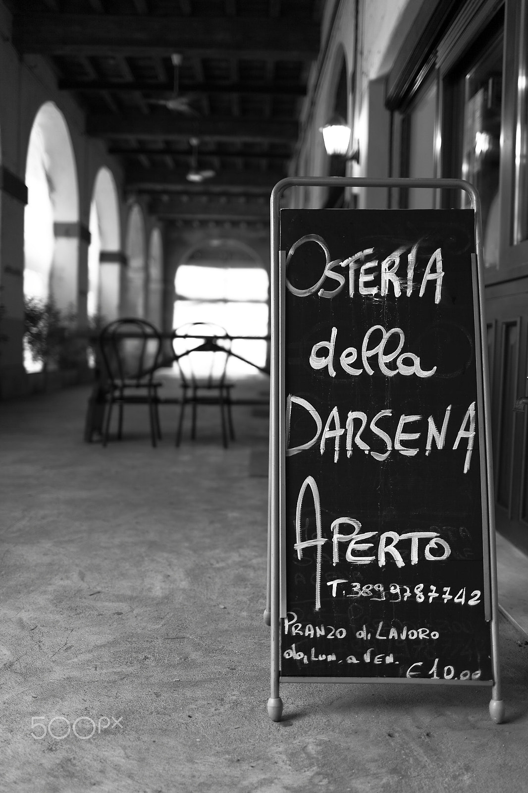 Canon EF 35mm F2 IS USM sample photo. Borgo calvenzano - osteria della darsena photography