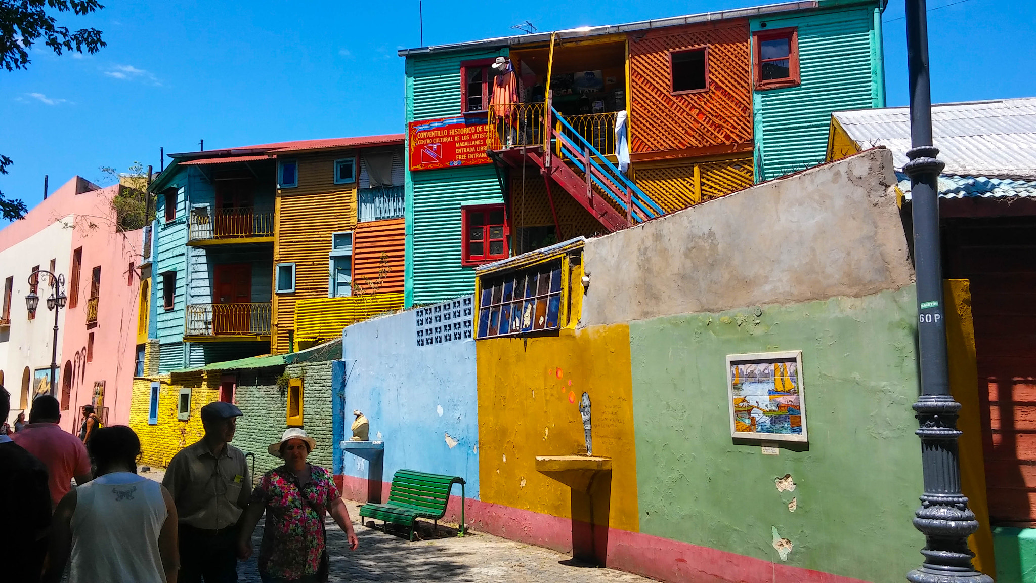 LG G4 BEAT sample photo. Barrio de la boca photography