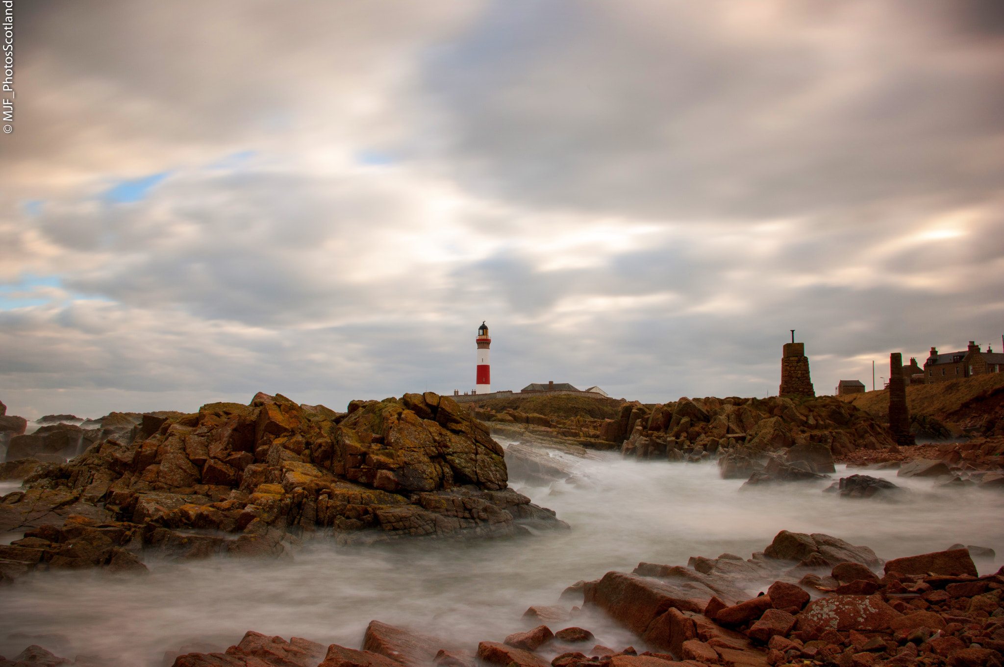 Samsung GX-20 + Samsung NX 20-50mm F3.5-5.6 ED sample photo. Buchan ness lighthouse #boddam #buchannesslighthou ... photography