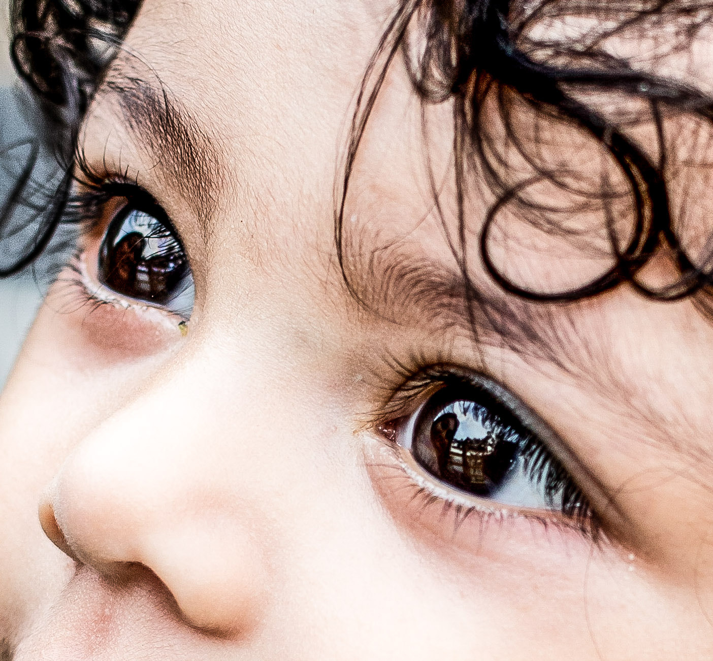 Canon EOS 7D Mark II sample photo.  first god's of everyone "mom", reflection on a child's eyes photography