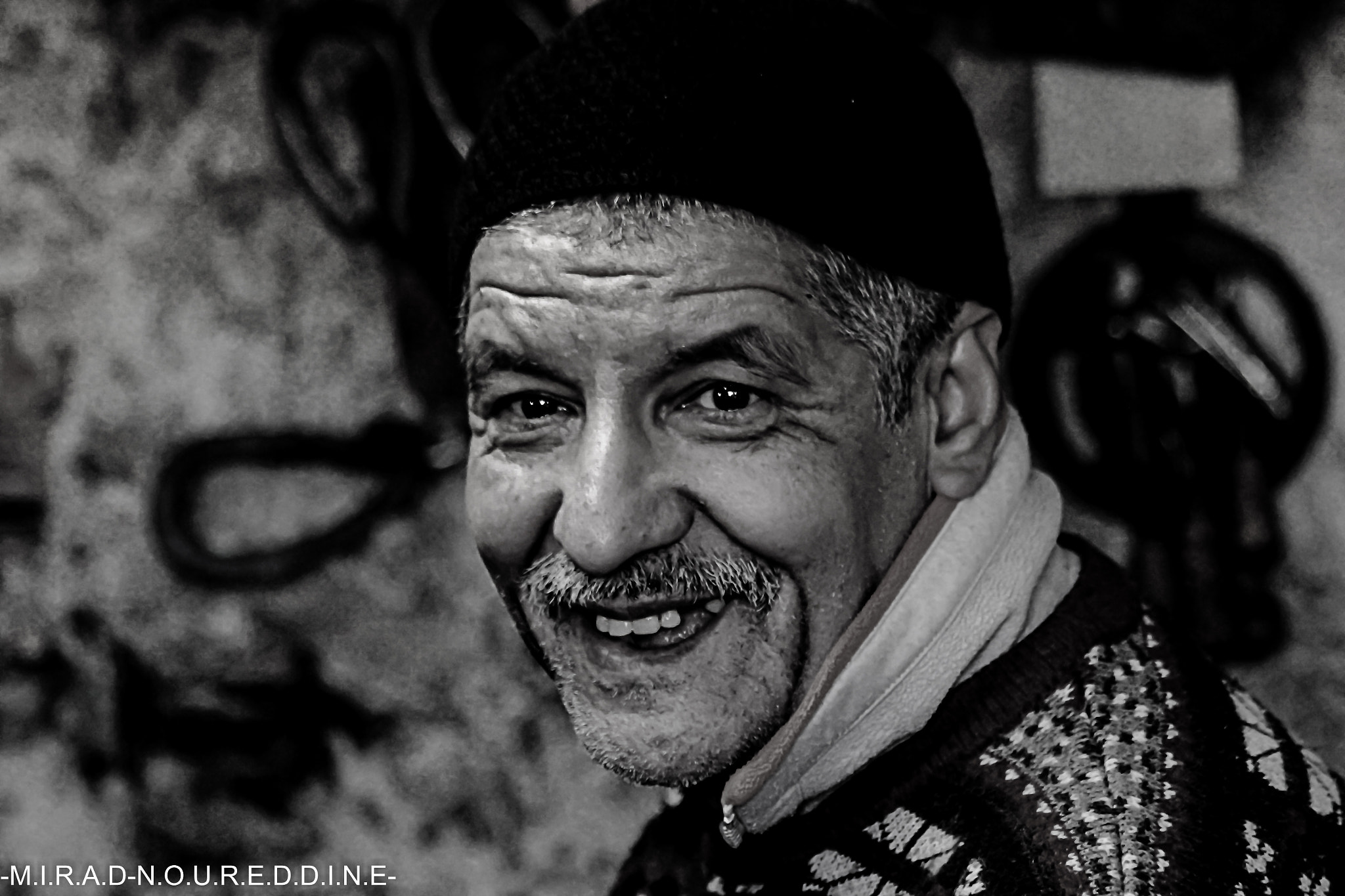 Canon EF 70-300mm F4-5.6 IS USM sample photo. ما اروع ابتسامته photography