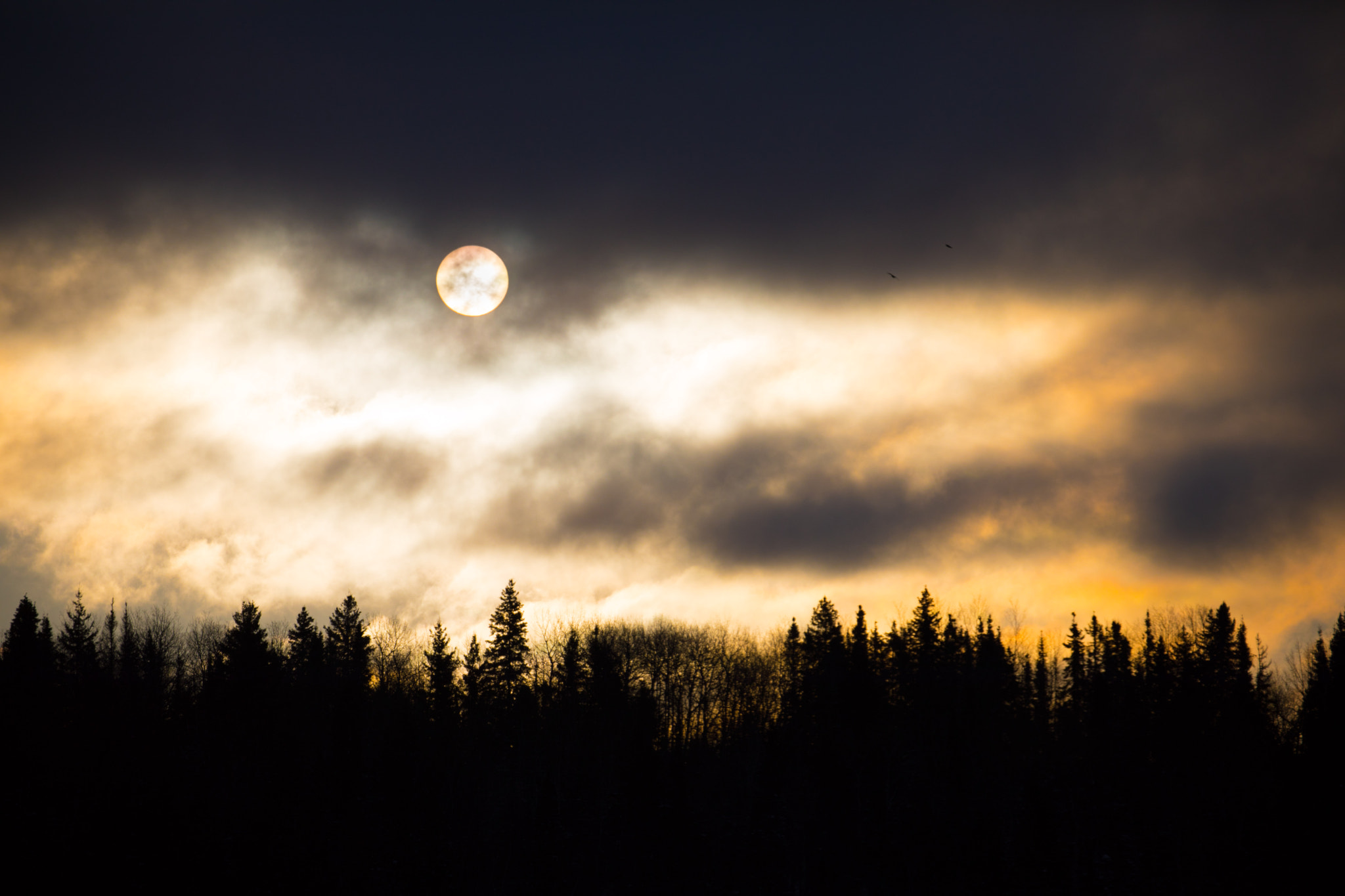Canon EF 70-300mm F4-5.6L IS USM sample photo. Dark sunrise. this amazing sunrise was captured wh ... photography