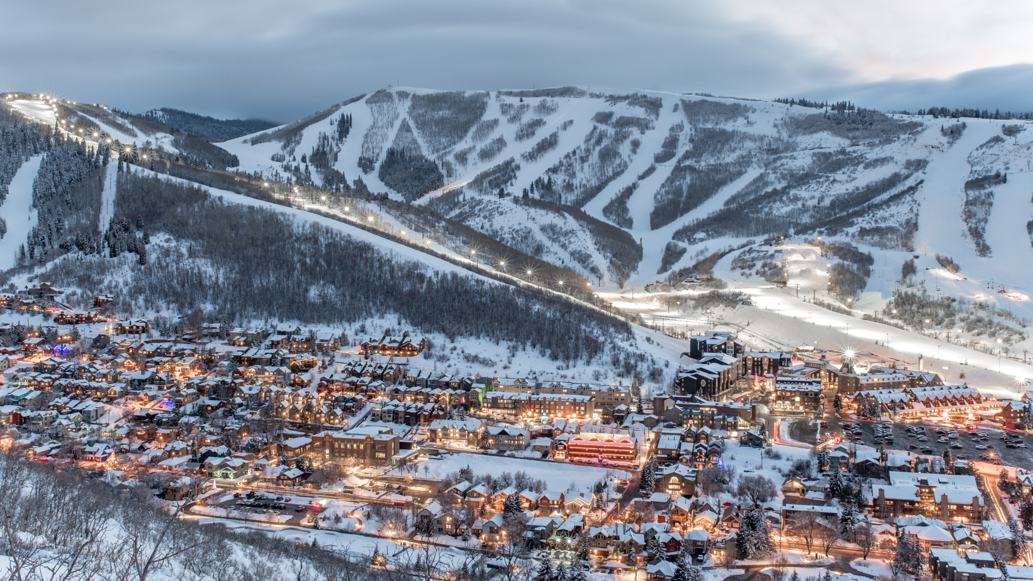 Nikon D500 + Nikon AF-S Nikkor 24mm F1.8G ED sample photo. Brilliant lights of park city, utah photography