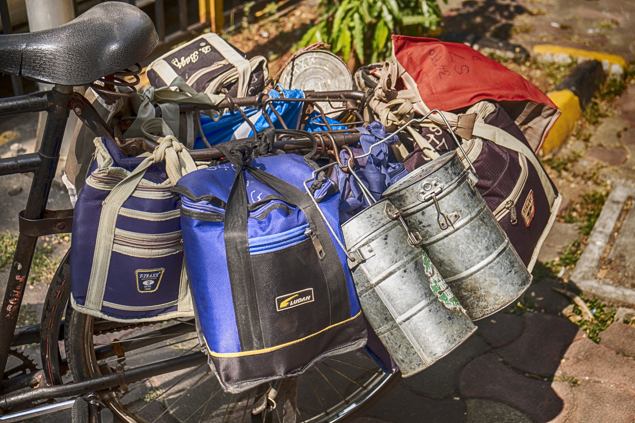 Fujifilm X-Pro2 sample photo. Lunchboxes for bike delivery photography