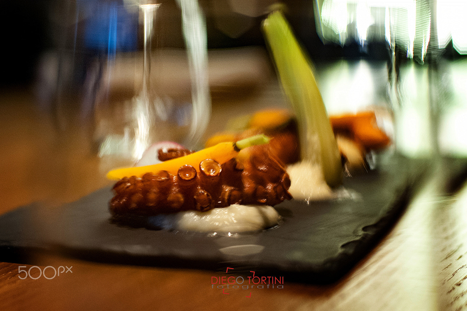 Nikon D300 sample photo. Tasting food photography