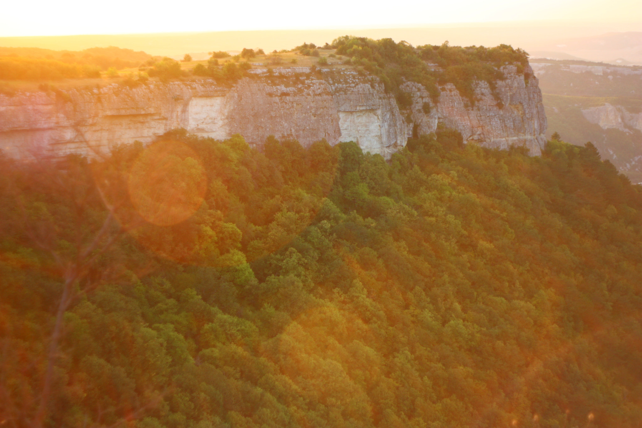 Canon EF 35-80mm f/4-5.6 sample photo. Solar mountain. mangup. photography