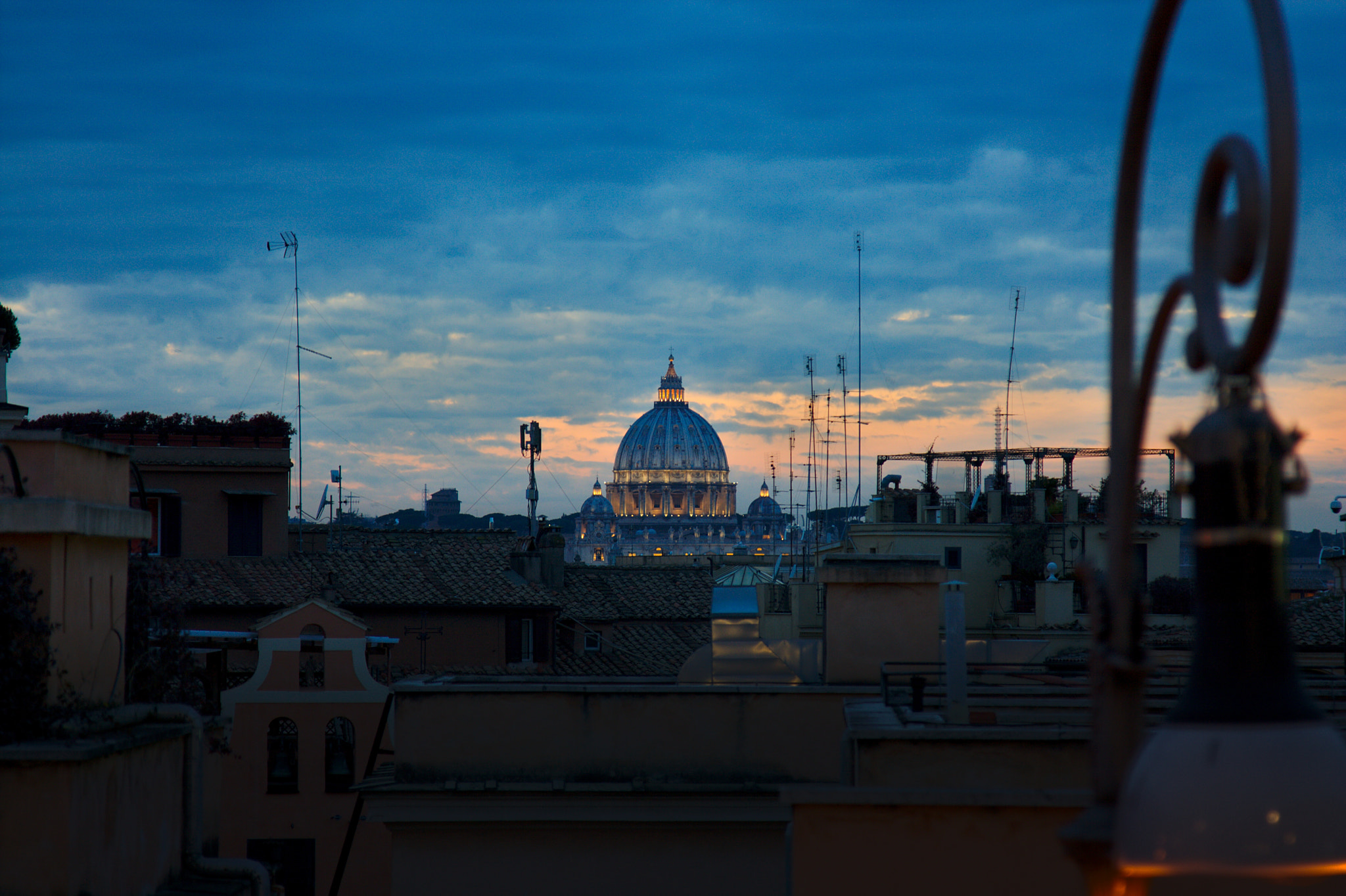 Canon EOS 400D (EOS Digital Rebel XTi / EOS Kiss Digital X) sample photo. Saint peter's basilica photography