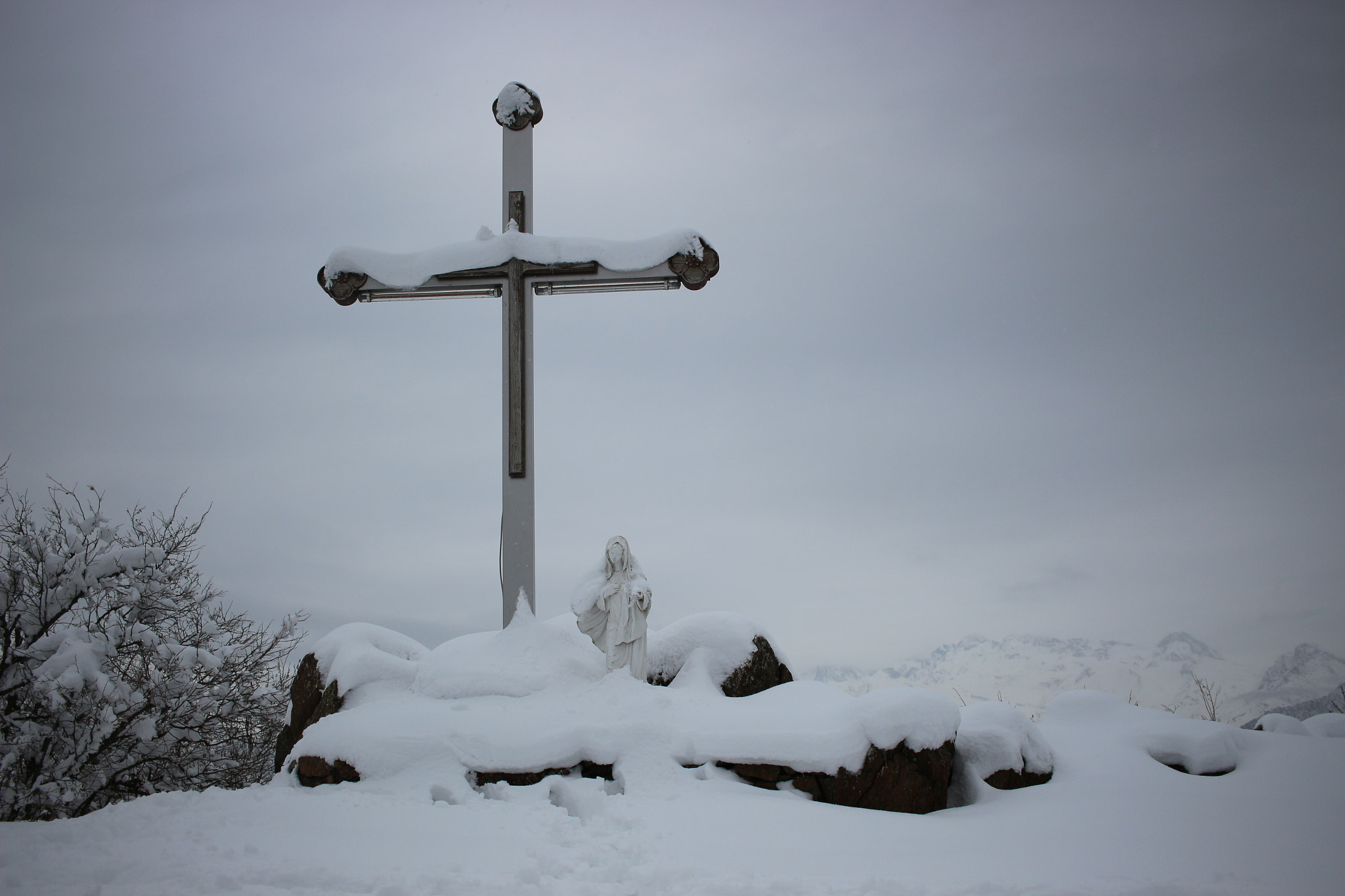Canon EF-S 24mm F2.8 STM sample photo. Passo della croce, vallo torinese  photography
