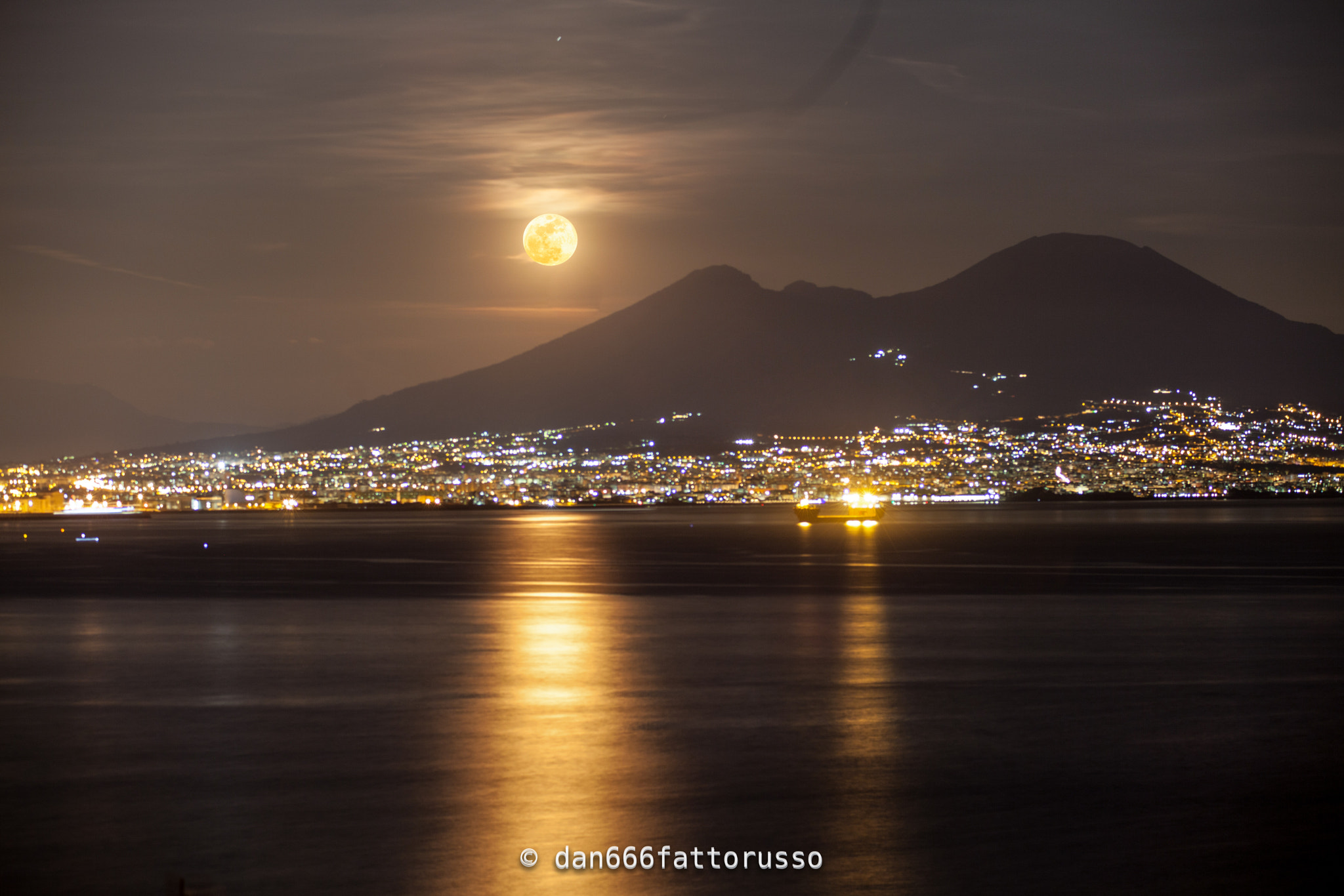 Sigma 70-200mm F2.8 EX DG OS HSM sample photo. Moon rises from vesuvius photography