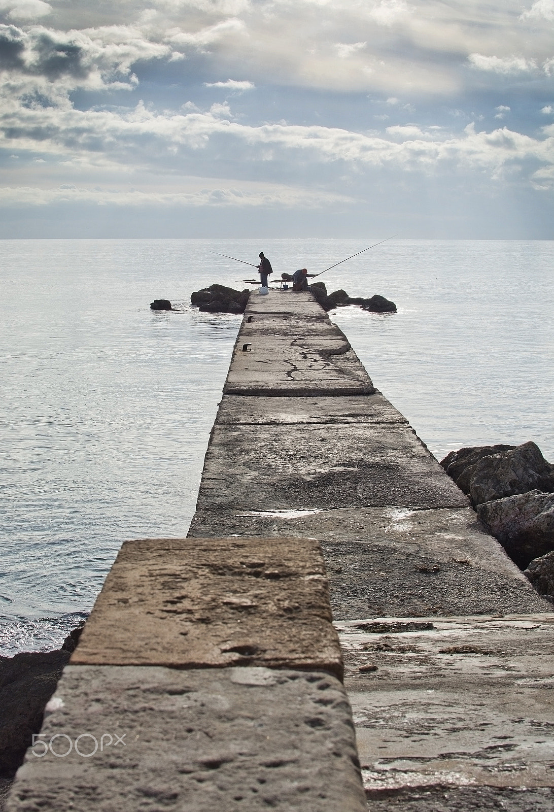 Nikon D7100 + Nikon AF-S Nikkor 35mm F1.8G ED sample photo. Two men fishing photography