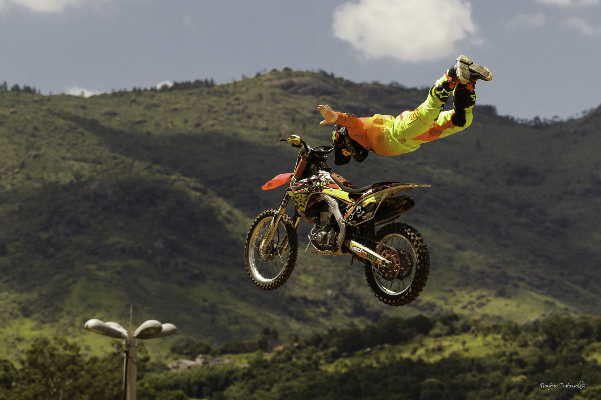 Sigma 50-500mm f/4-6.3 APO HSM EX sample photo. Duelo de motos photography