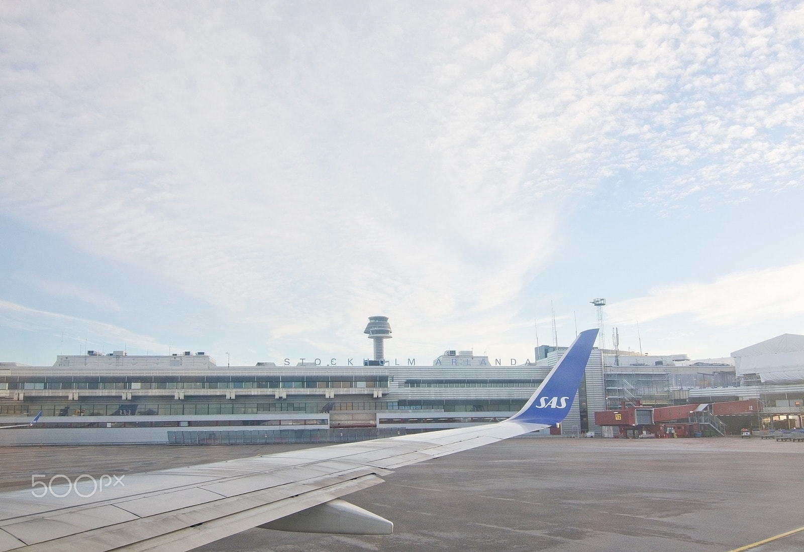 Nikon D7100 sample photo. Scandinavian airlines at stockholm arlanda airport. photography