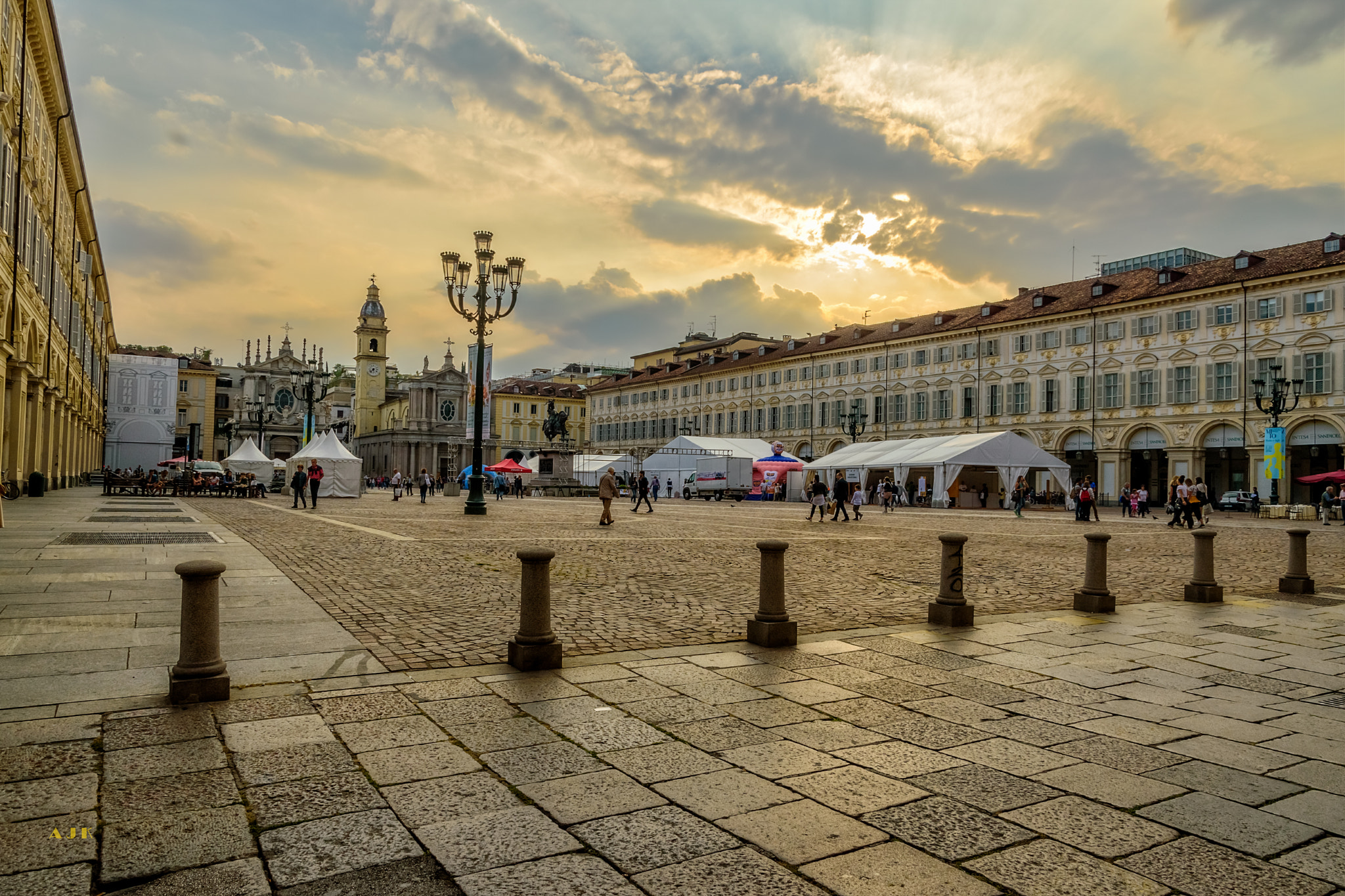 Nikon D5500 sample photo. Piazza photography
